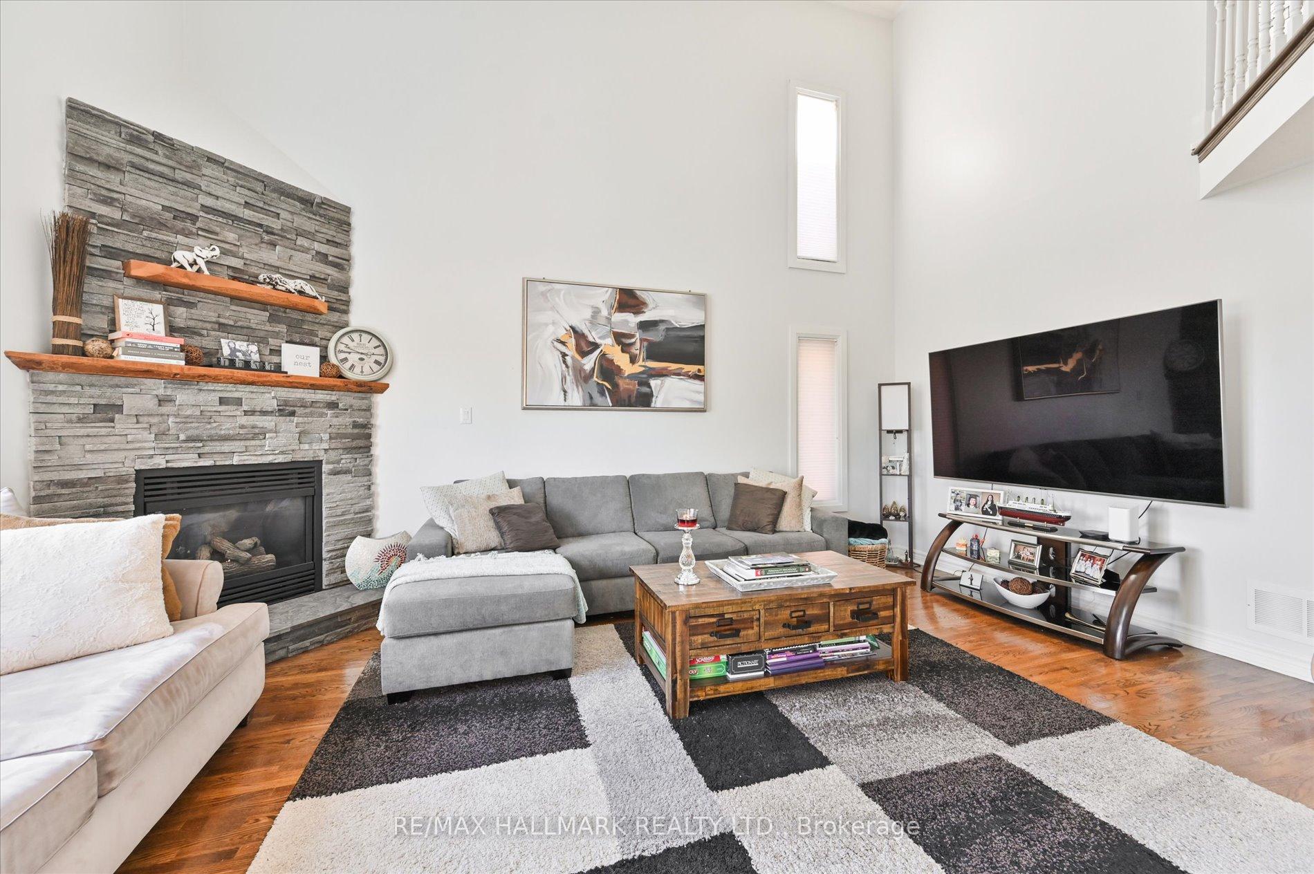 Photo 14 of 122 Widdifield Avenue, Newmarket, Armitage — HOMEH