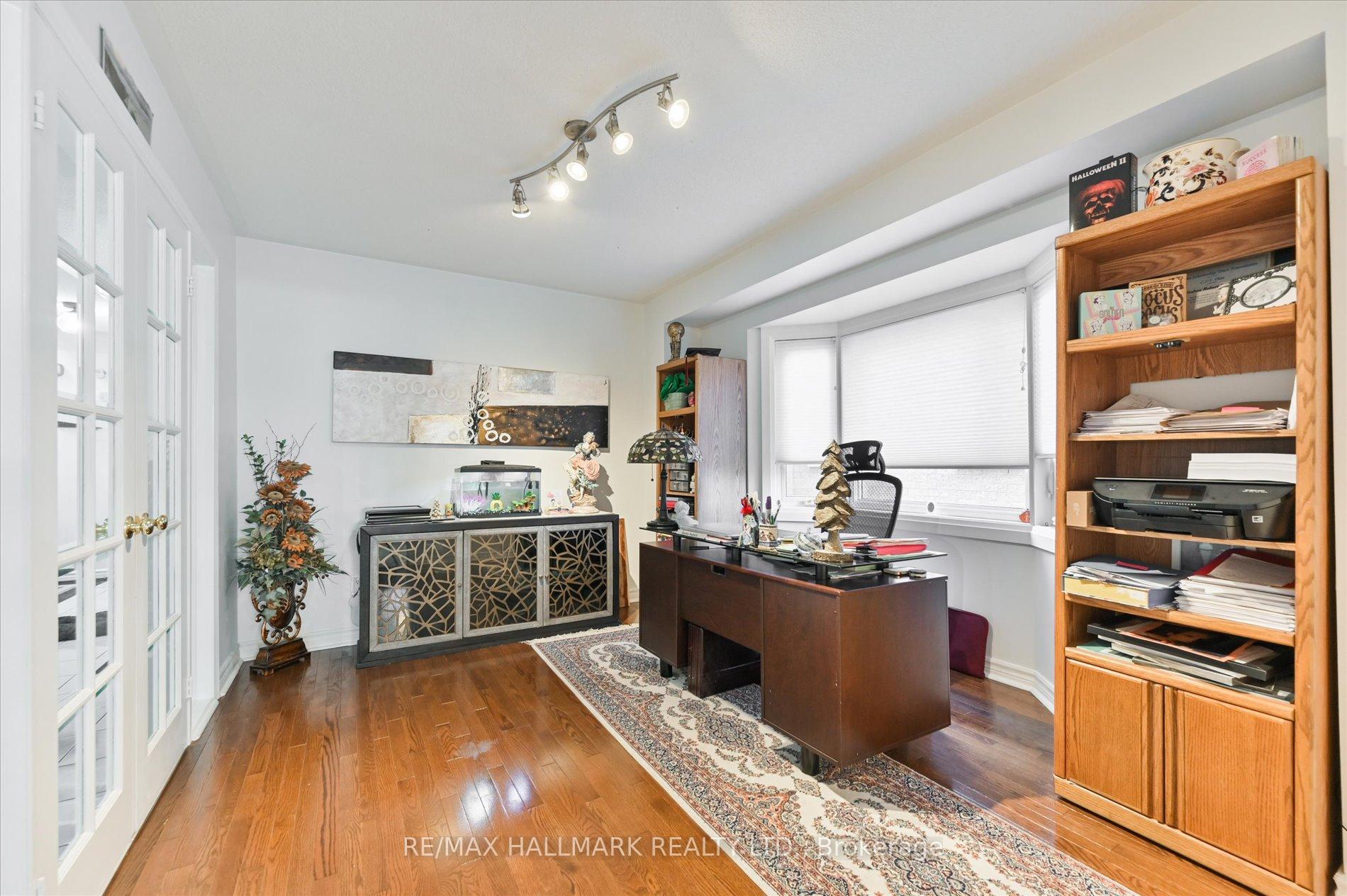 Photo 15 of 122 Widdifield Avenue, Newmarket, Armitage — HOMEH