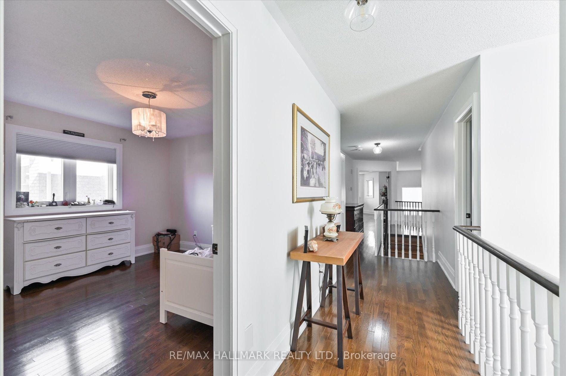 Photo 18 of 122 Widdifield Avenue, Newmarket, Armitage — HOMEH