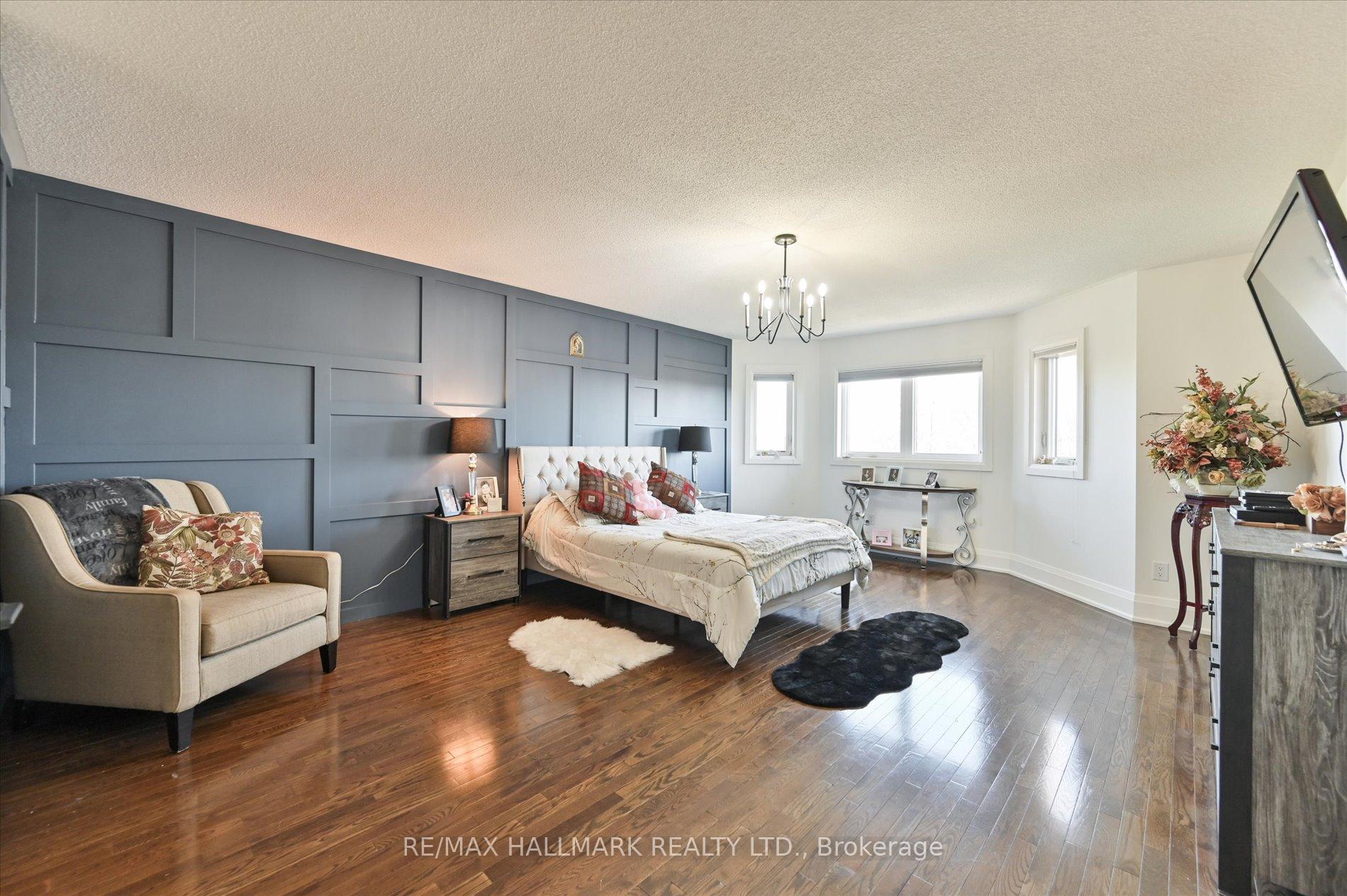 Photo 19 of 122 Widdifield Avenue, Newmarket, Armitage — HOMEH