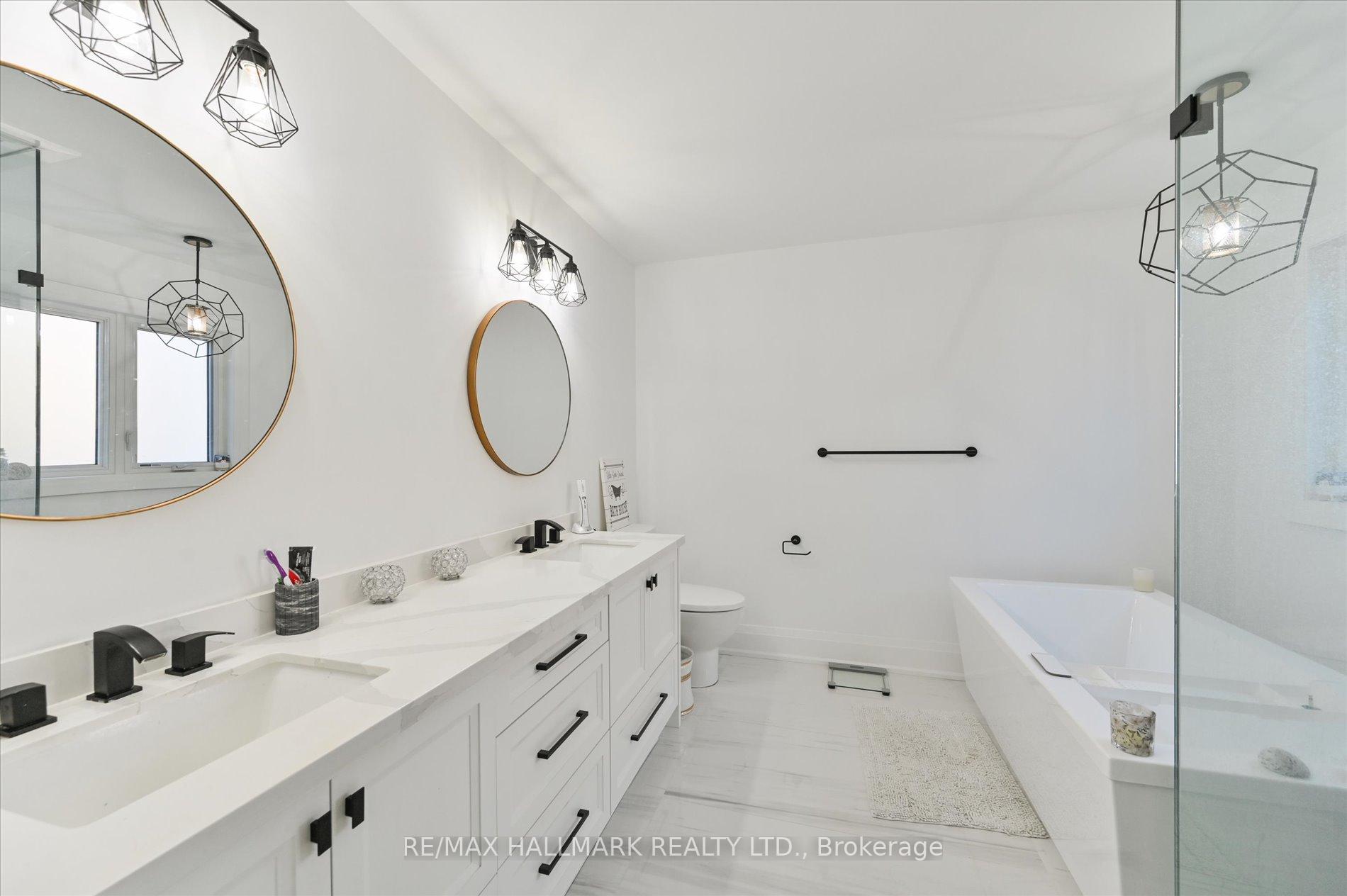 Photo 21 of 122 Widdifield Avenue, Newmarket, Armitage — HOMEH