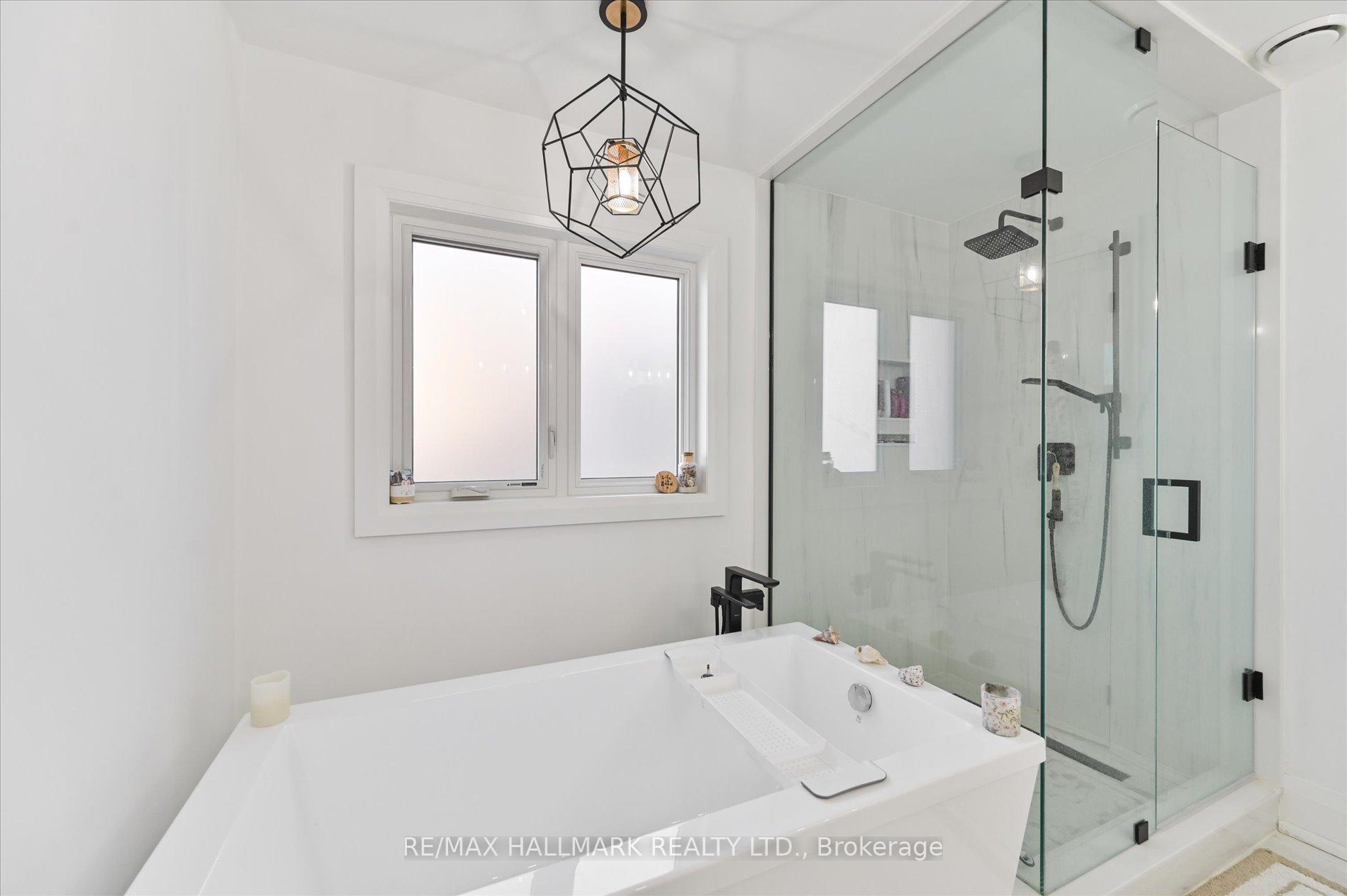 Photo 22 of 122 Widdifield Avenue, Newmarket, Armitage — HOMEH