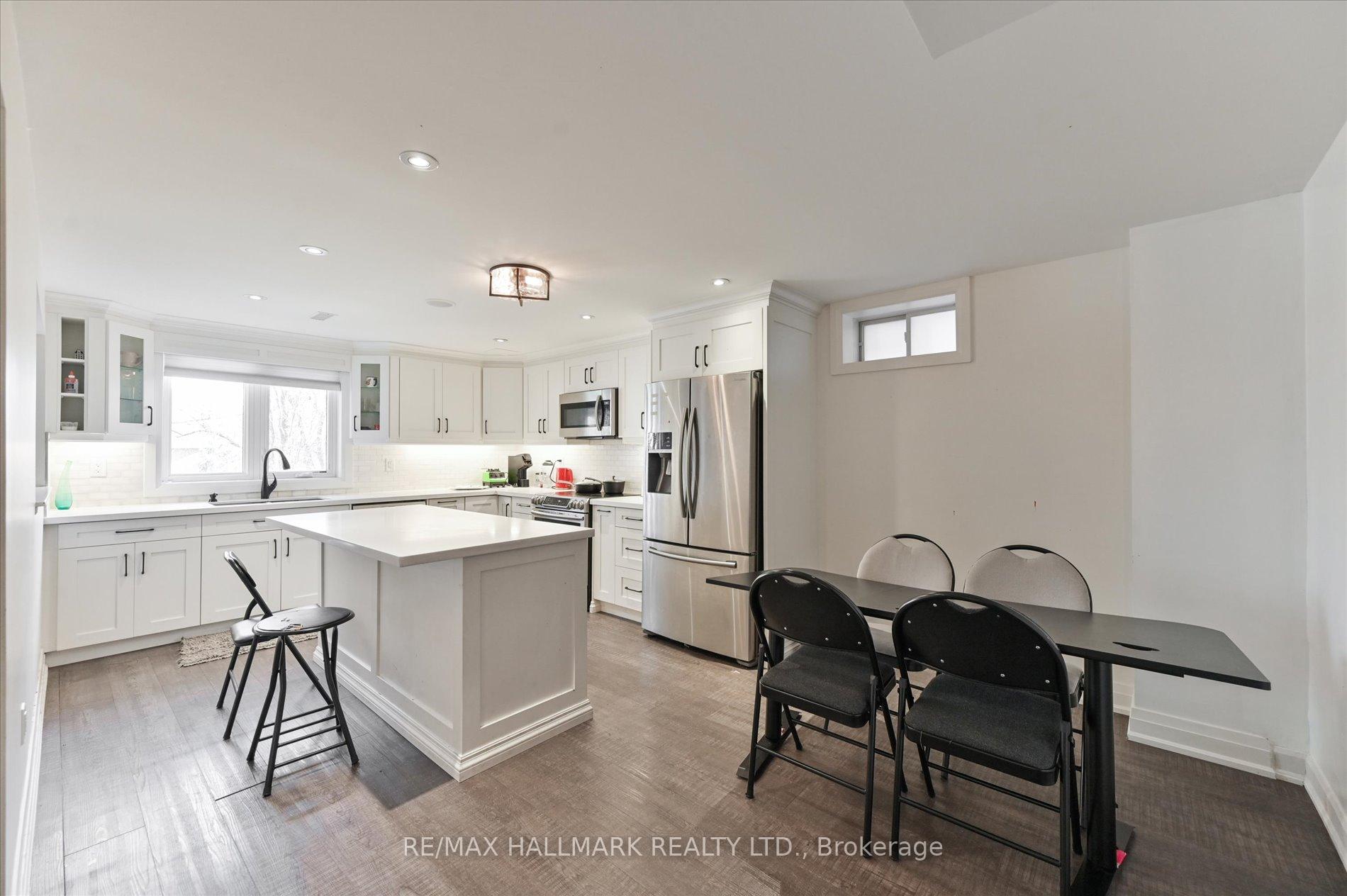 Photo 27 of 122 Widdifield Avenue, Newmarket, Armitage — HOMEH