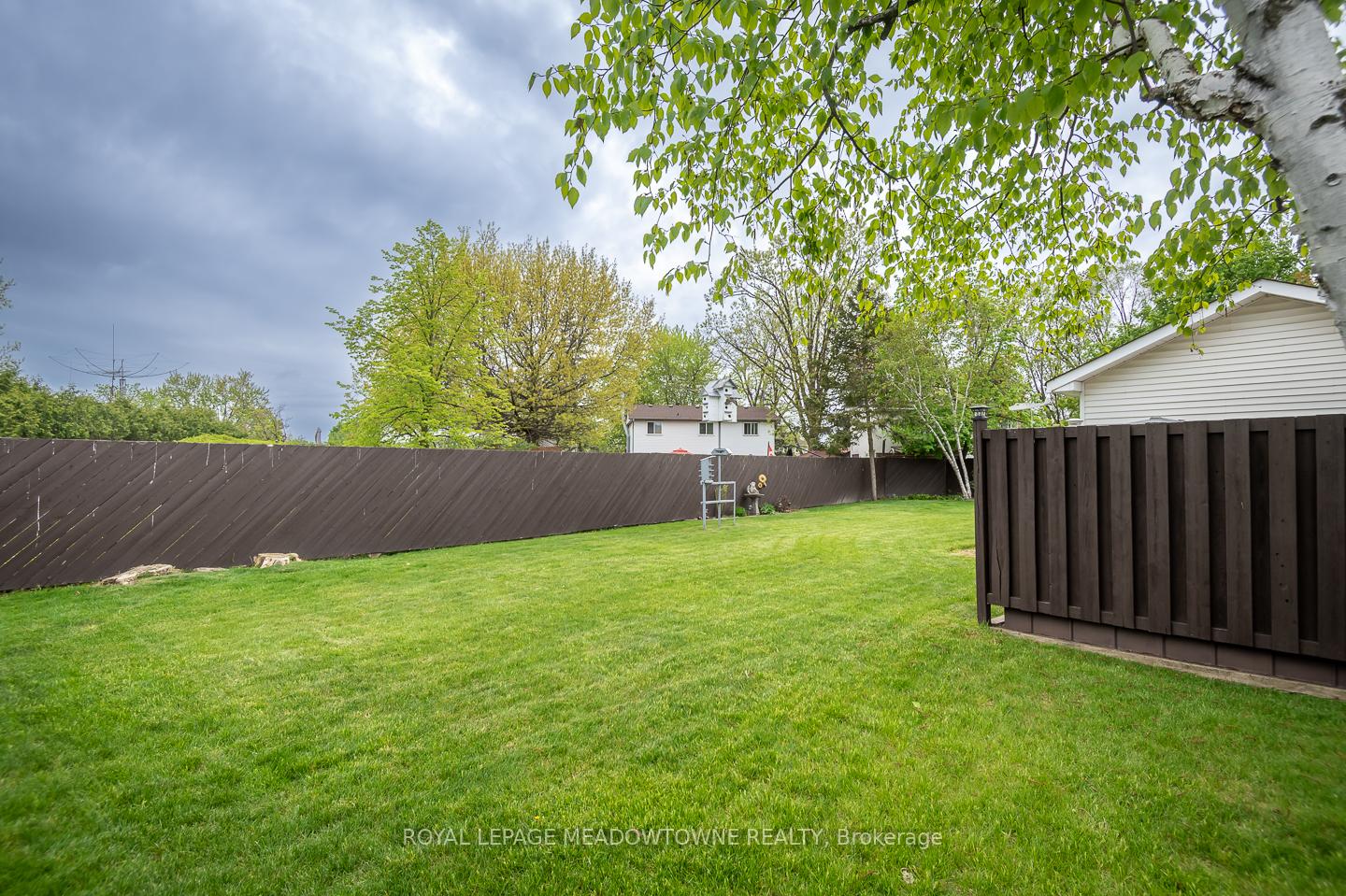Photo 5 of 852 Edison Court, Milton, Dorset Park — HOMEH