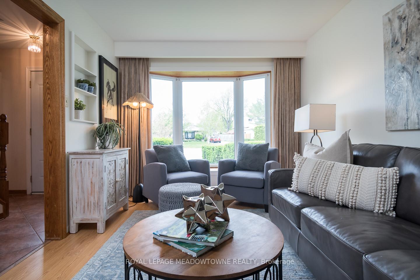 Photo 9 of 852 Edison Court, Milton, Dorset Park — HOMEH