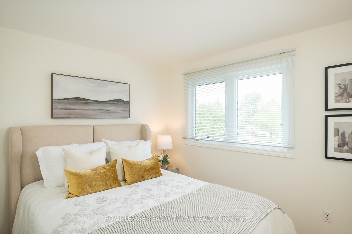 Photo 24 of 852 Edison Court, Milton, Dorset Park — HOMEH