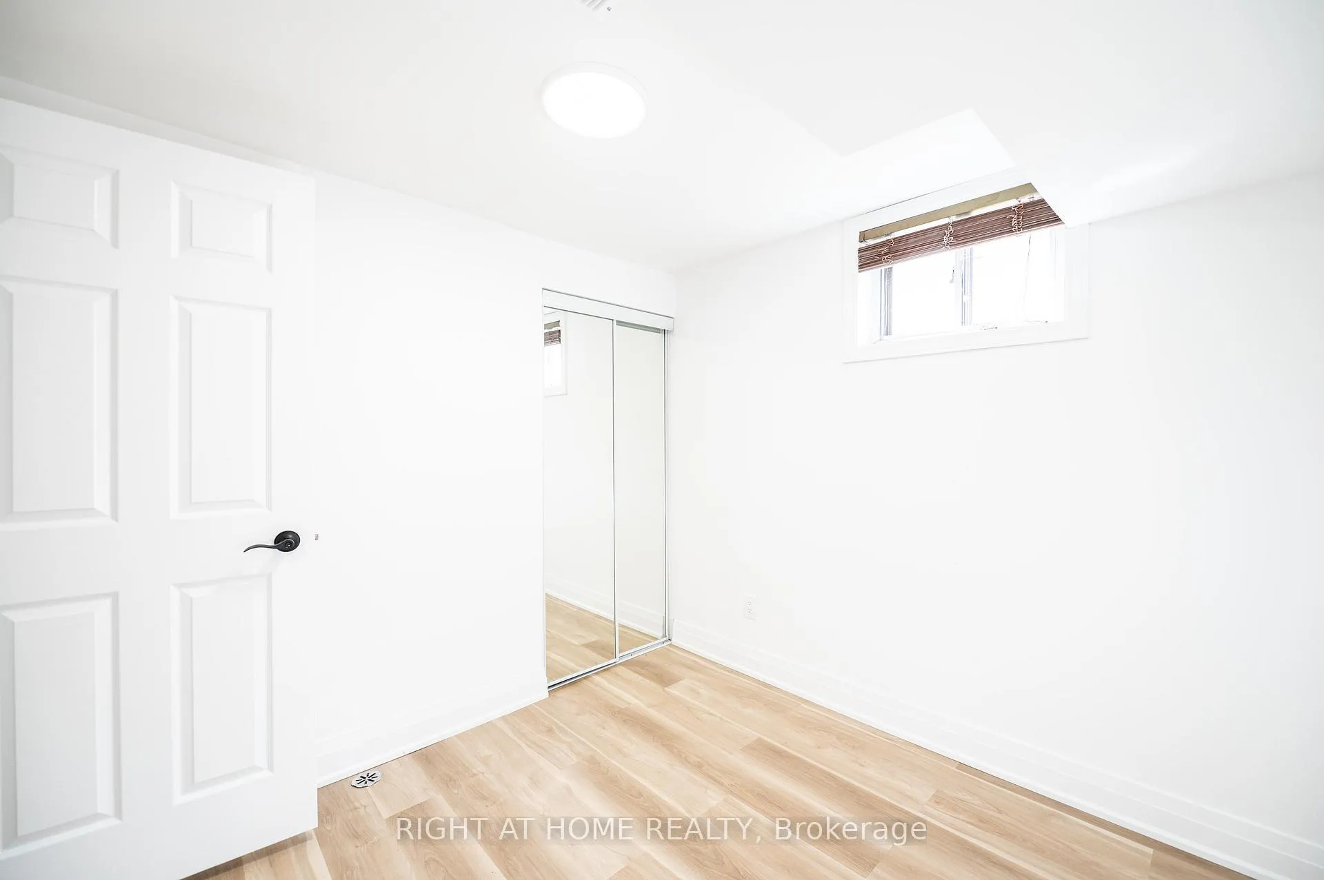 Photo 28 of 808 Sanok Drive, Pickering, West Shore — HOMEH