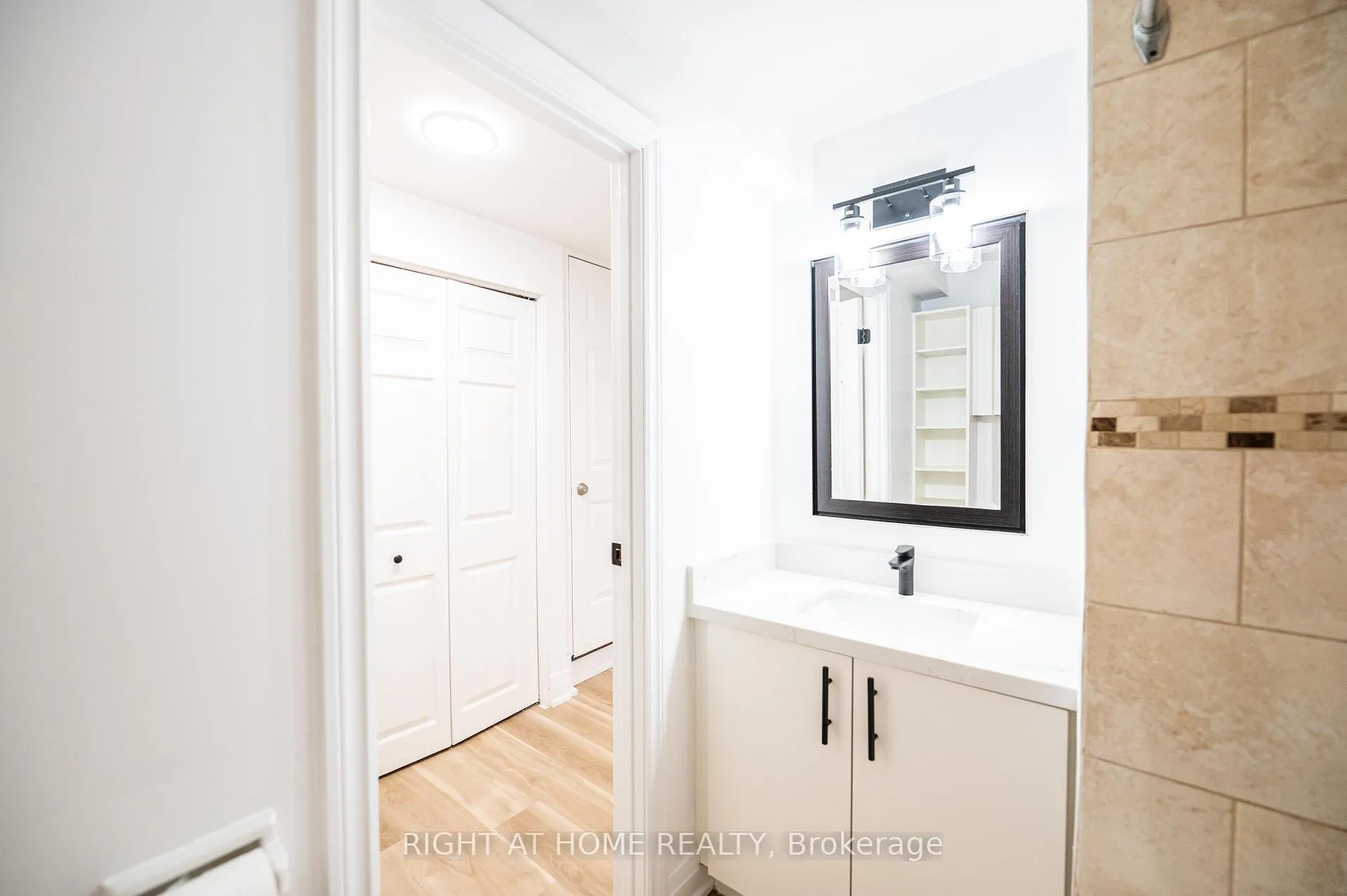 Photo 30 of 808 Sanok Drive, Pickering, West Shore — HOMEH