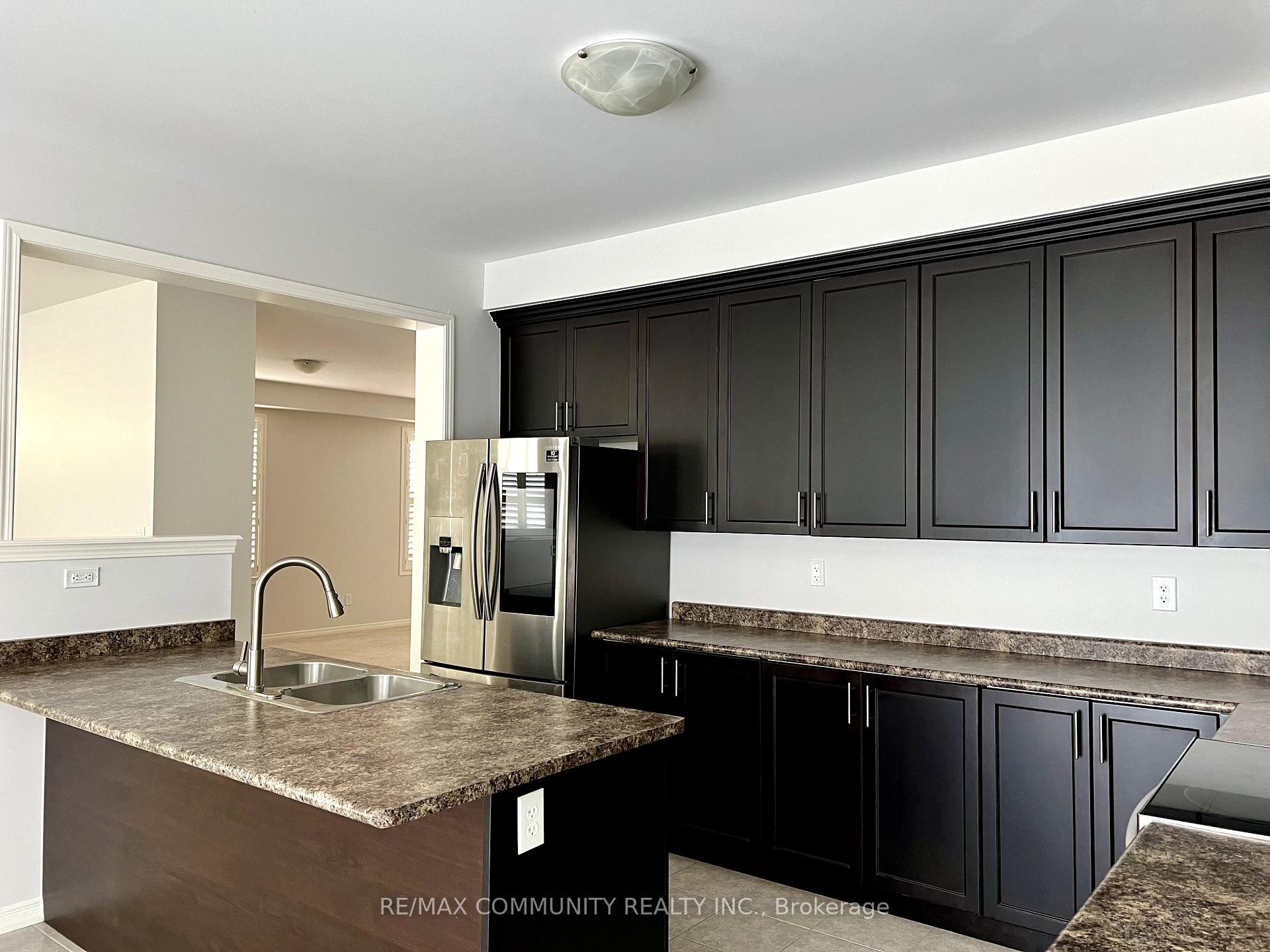 Photo 9 of 2538 Stallion Drive, Oshawa, Windfields — HOMEH