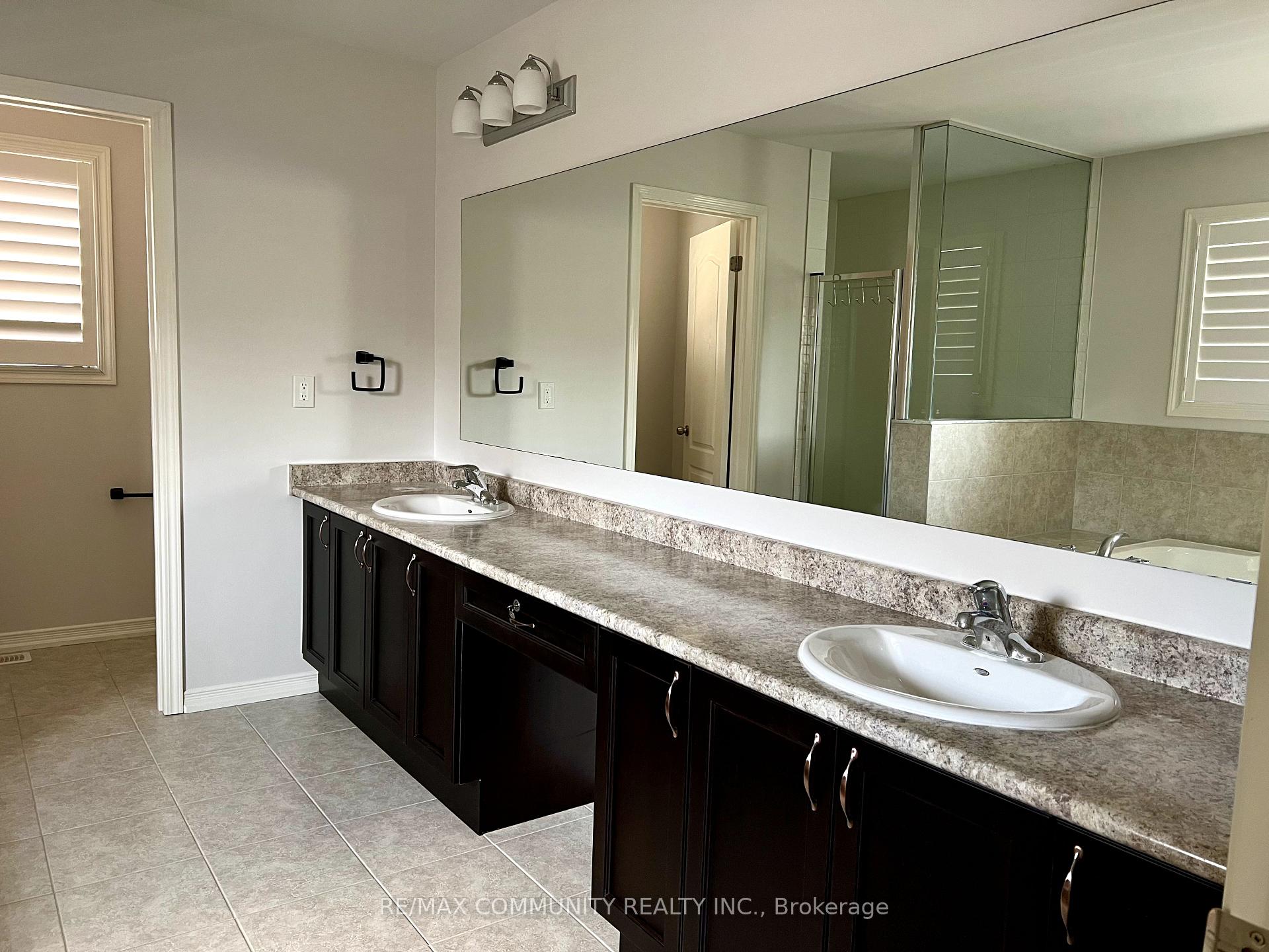 Photo 15 of 2538 Stallion Drive, Oshawa, Windfields — HOMEH