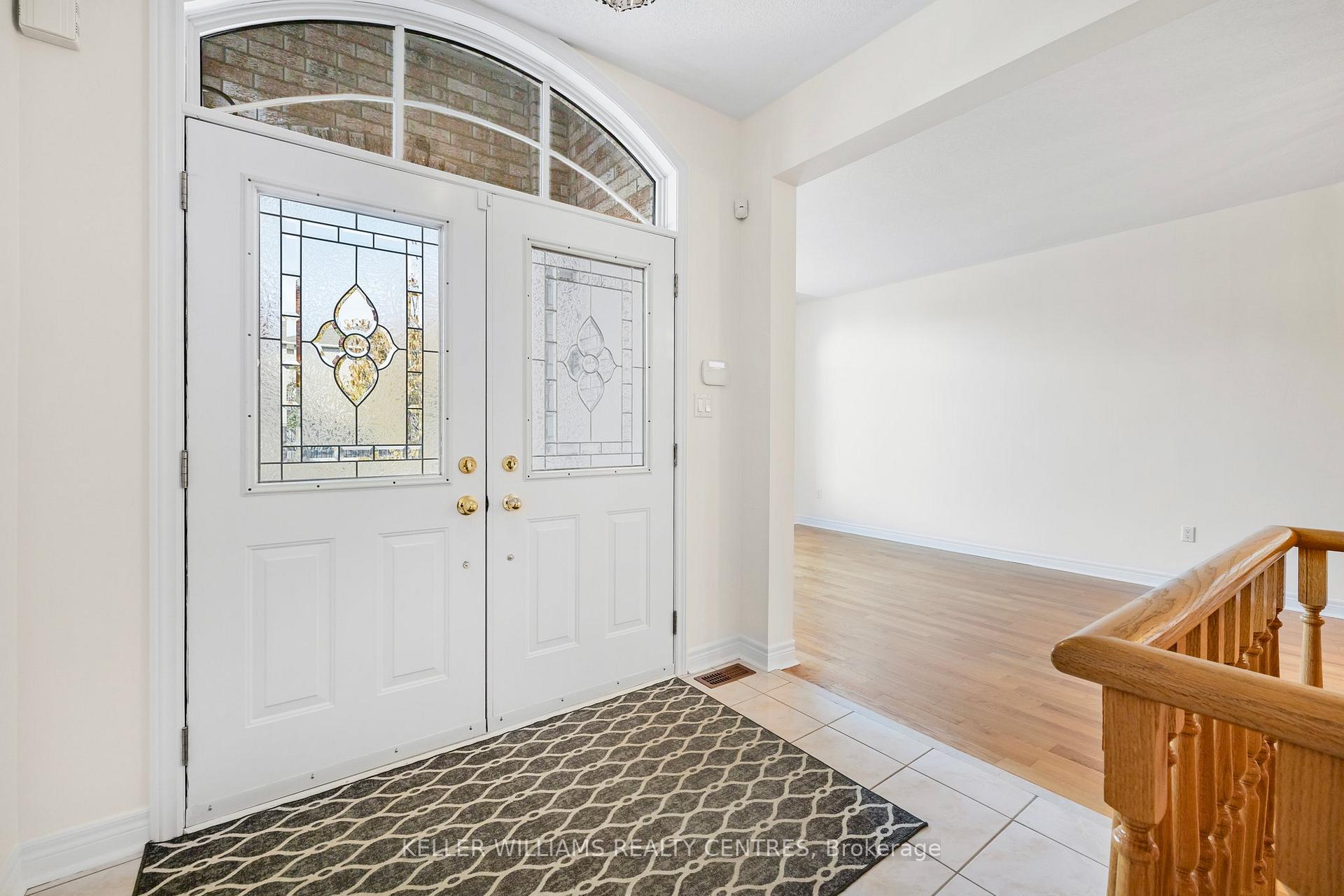 Photo 6 of 874 Best Circle, Newmarket, Stonehaven-Wyndham — HOMEH