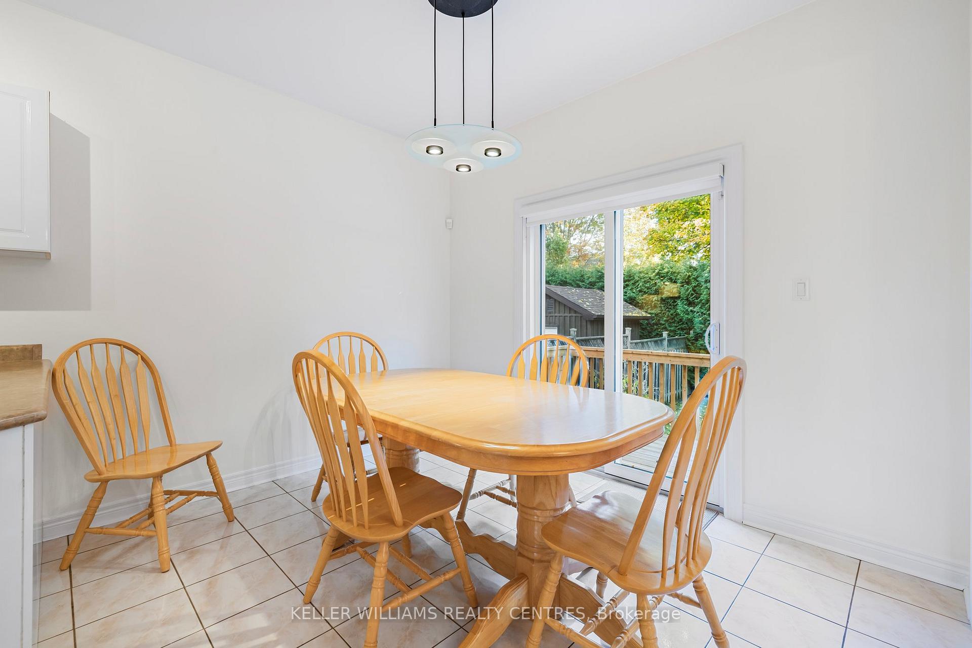 Photo 15 of 874 Best Circle, Newmarket, Stonehaven-Wyndham — HOMEH