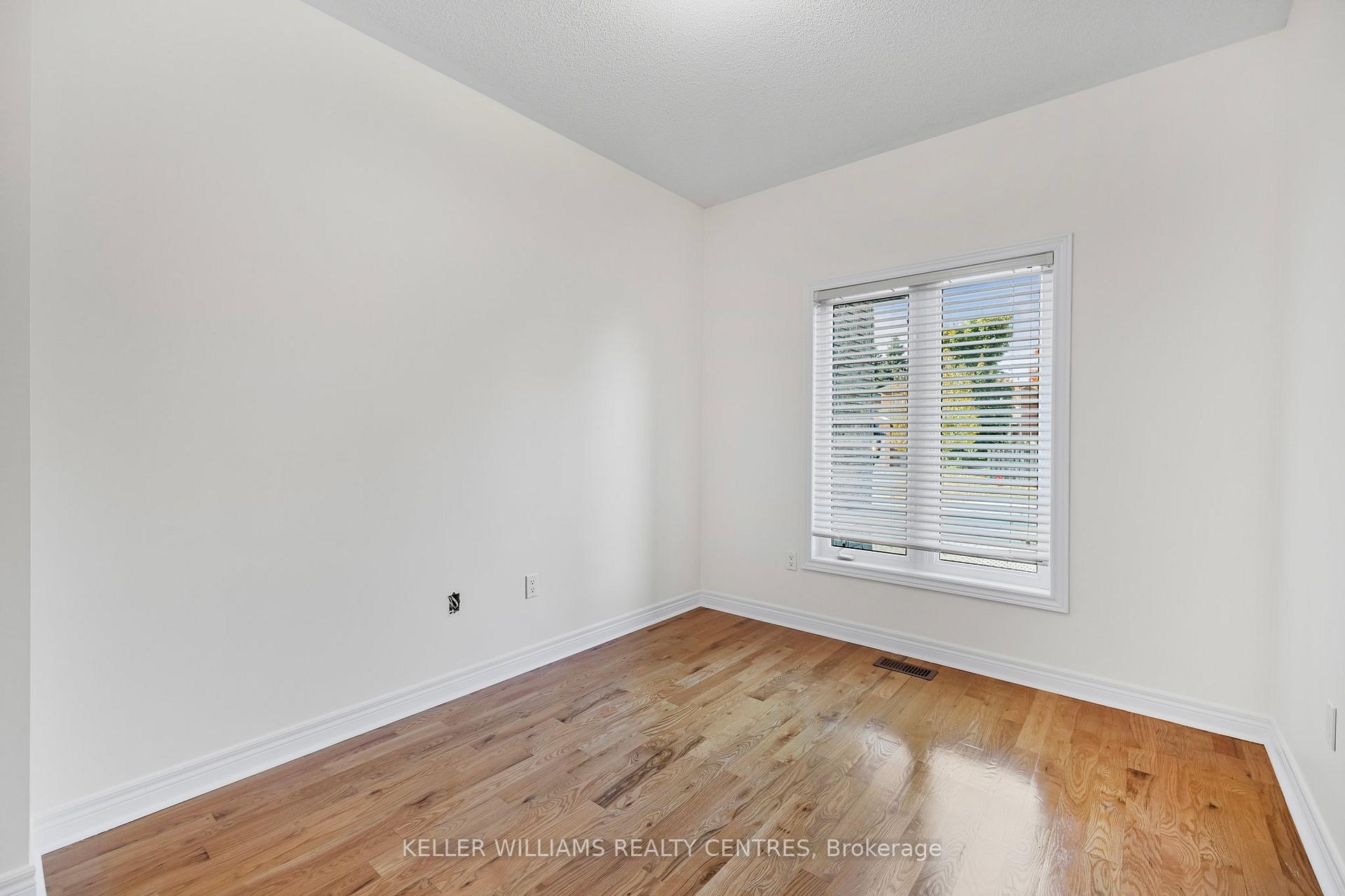 Photo 23 of 874 Best Circle, Newmarket, Stonehaven-Wyndham — HOMEH