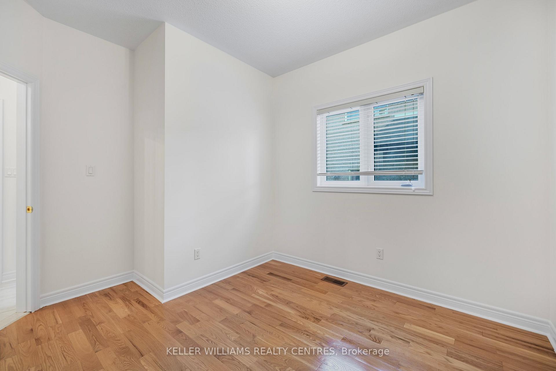 Photo 24 of 874 Best Circle, Newmarket, Stonehaven-Wyndham — HOMEH