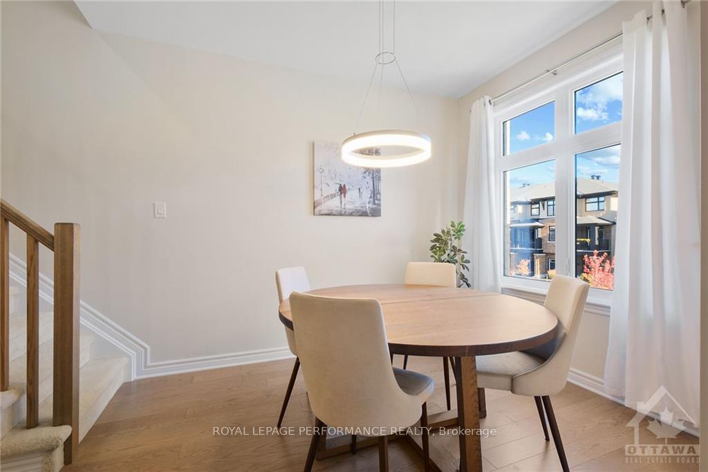 Photo 17 of 207 Dragonfly Walk, Ottawa, Mer Bleue/Bradley Estates/Anderson Park — HOMEH
