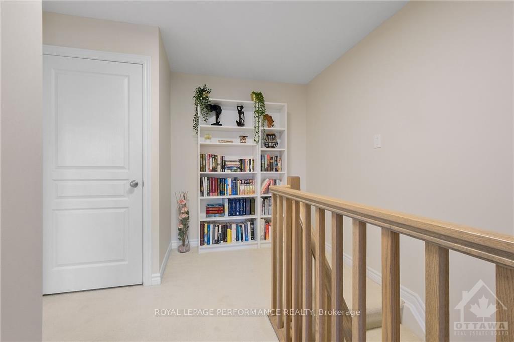 Photo 20 of 207 Dragonfly Walk, Ottawa, Mer Bleue/Bradley Estates/Anderson Park — HOMEH