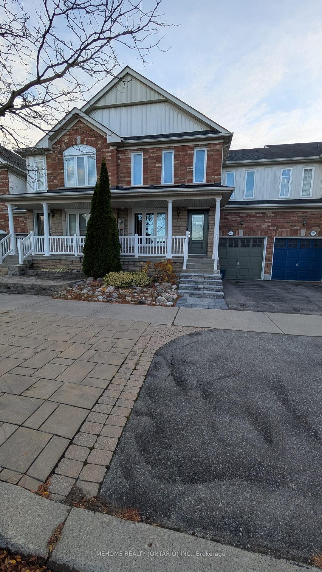 Photo 1 of 1505 Avonmore Square, Pickering, Town Centre — HOMEH
