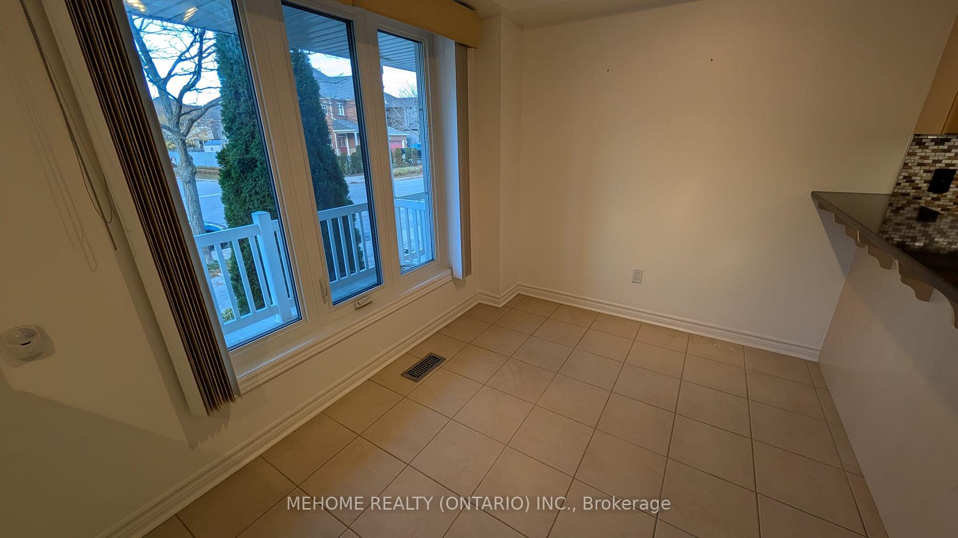 Photo 6 of 1505 Avonmore Square, Pickering, Town Centre — HOMEH