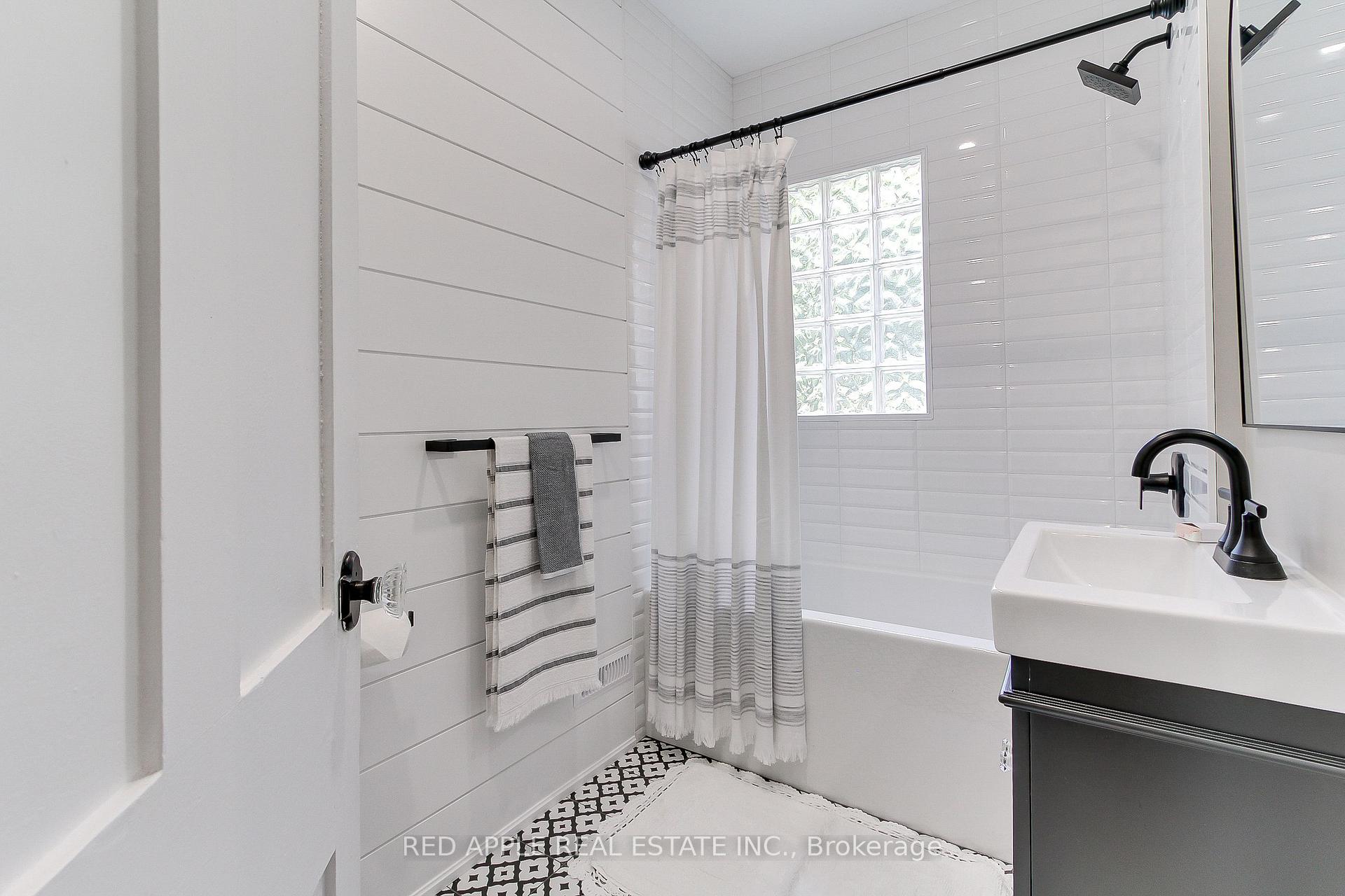 Photo 18 of 440 Whitevale Road, Pickering, Rural Pickering — HOMEH