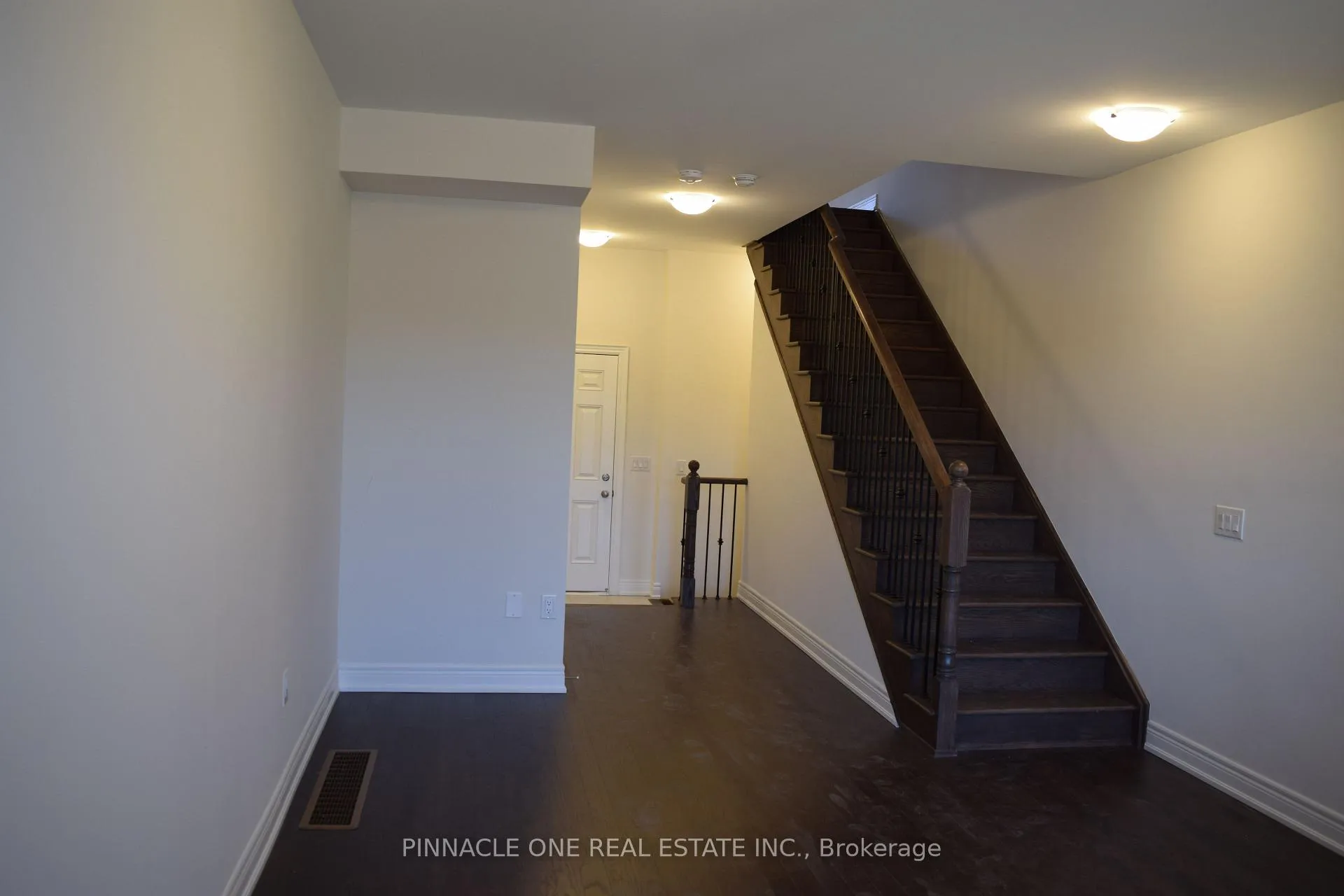 Photo 3 of 2958 Whites Road, Pickering, Rural Pickering — HOMEH