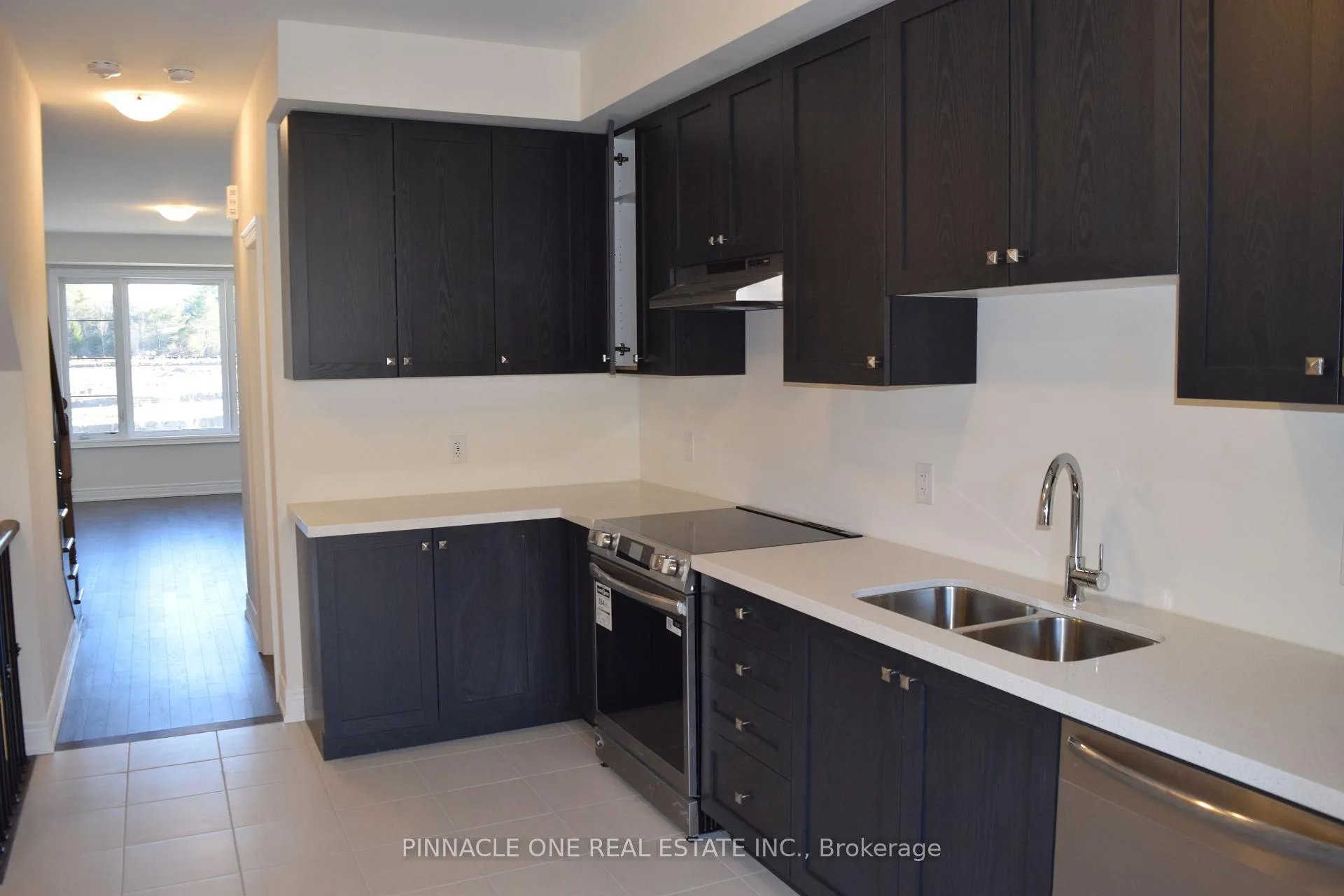 Photo 7 of 2958 Whites Road, Pickering, Rural Pickering — HOMEH