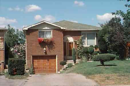 Photo 2 of 3428 Monica Dr, Mississauga, Sheridan — HOMEH