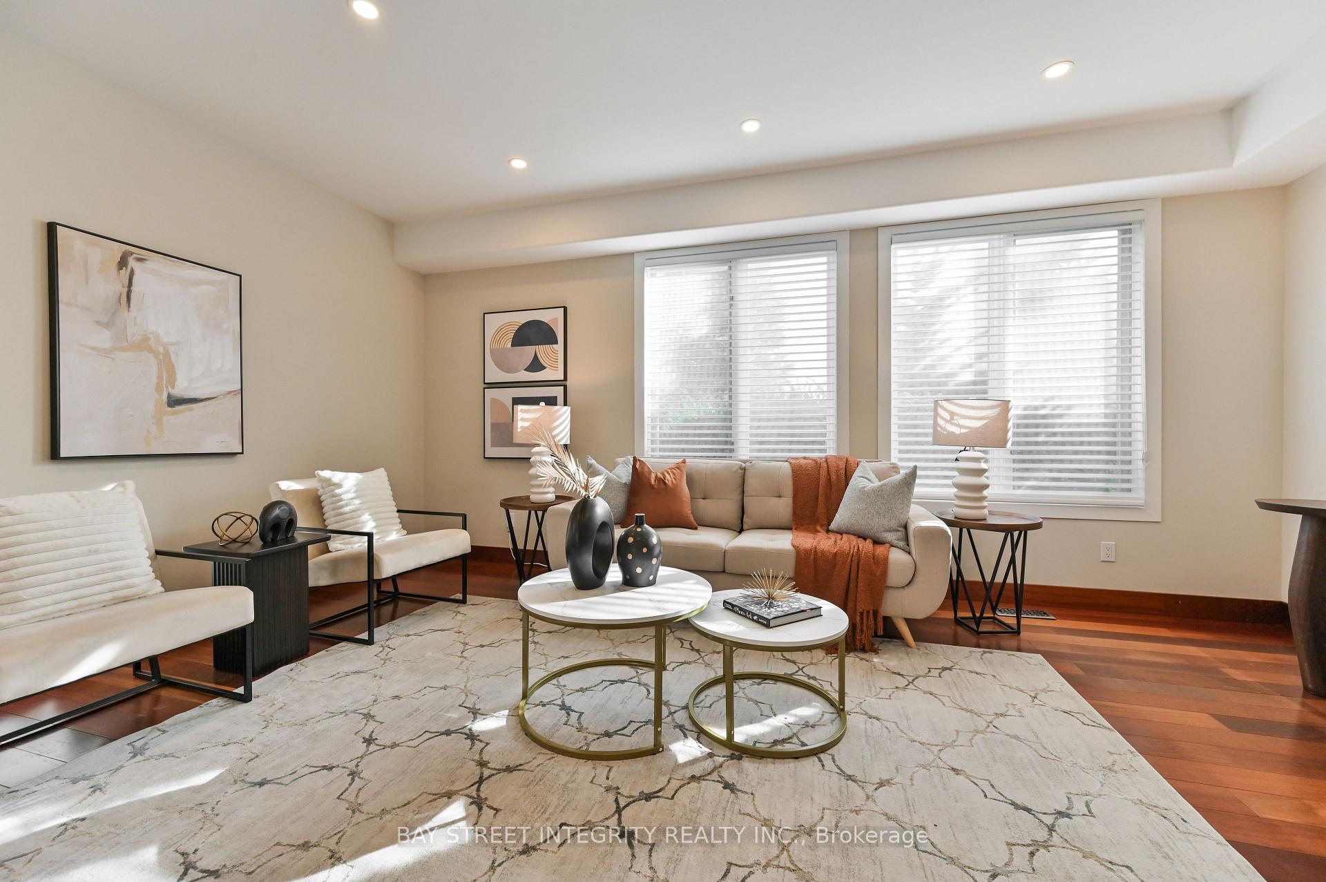 Photo 9 of 91 Roxborough Road, Newmarket, Gorham-College Manor — HOMEH