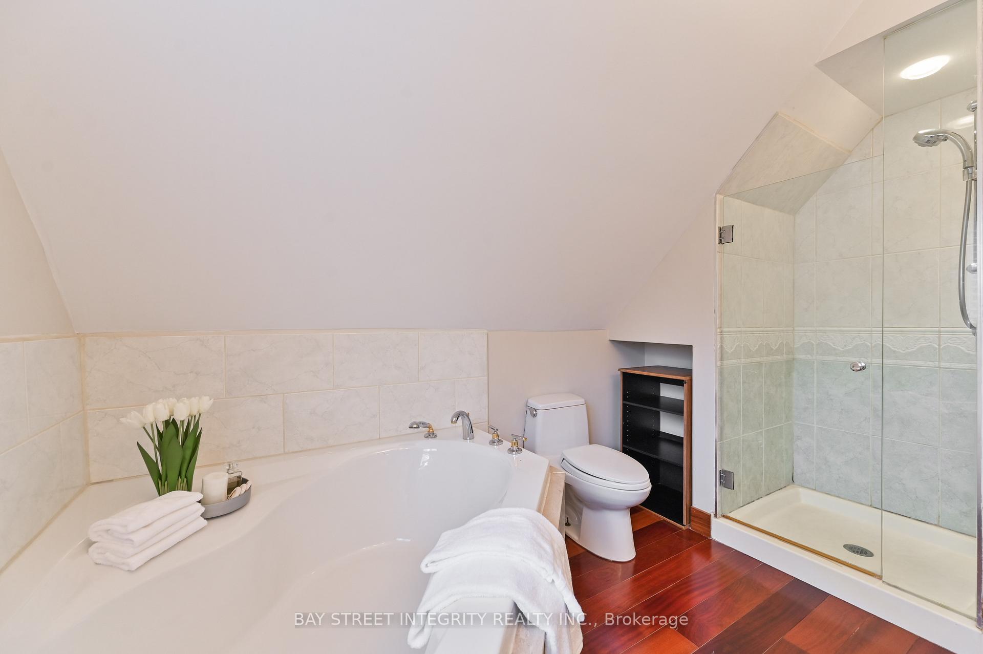 Photo 23 of 91 Roxborough Road, Newmarket, Gorham-College Manor — HOMEH