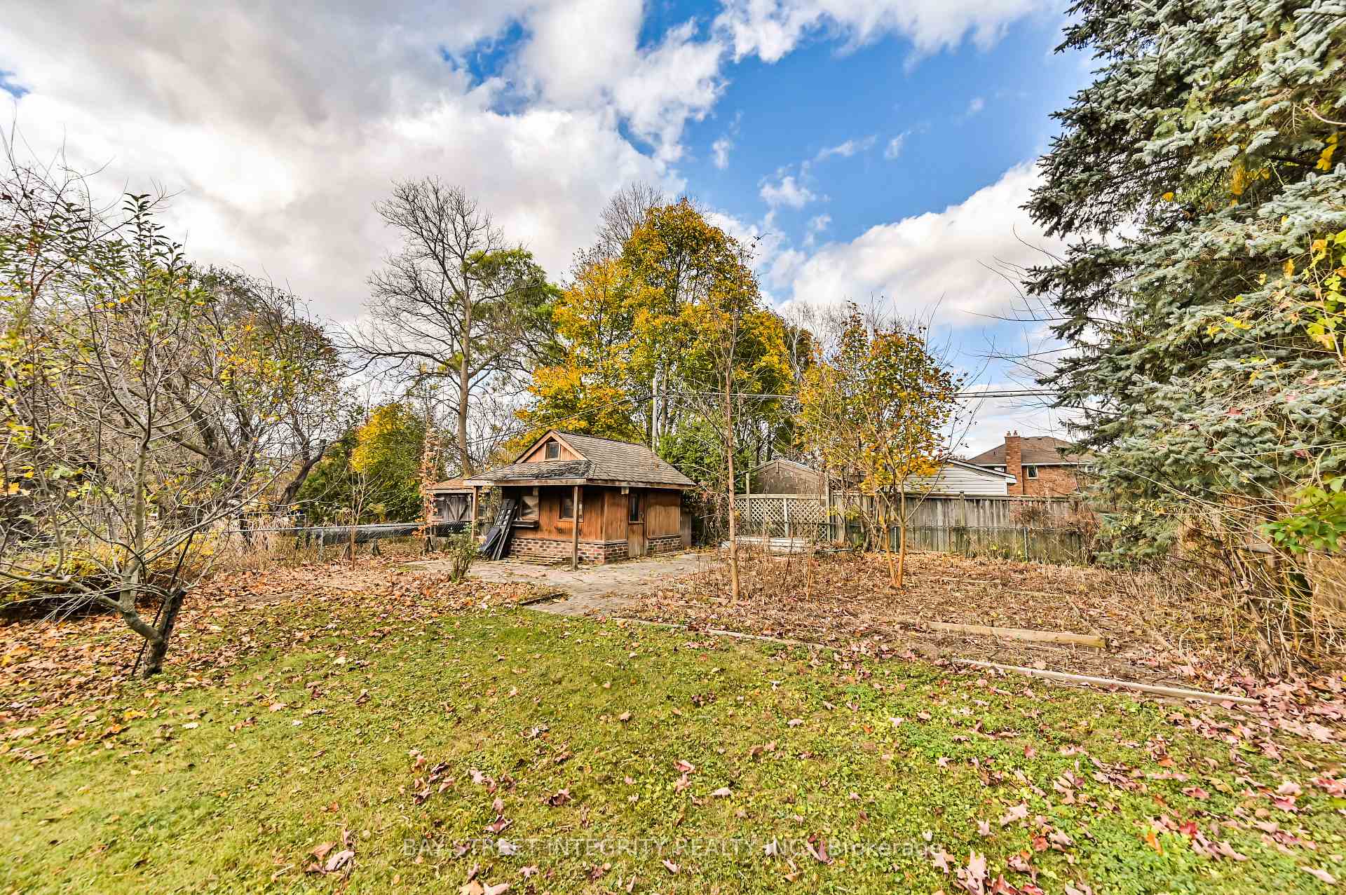 Photo 38 of 91 Roxborough Road, Newmarket, Gorham-College Manor — HOMEH