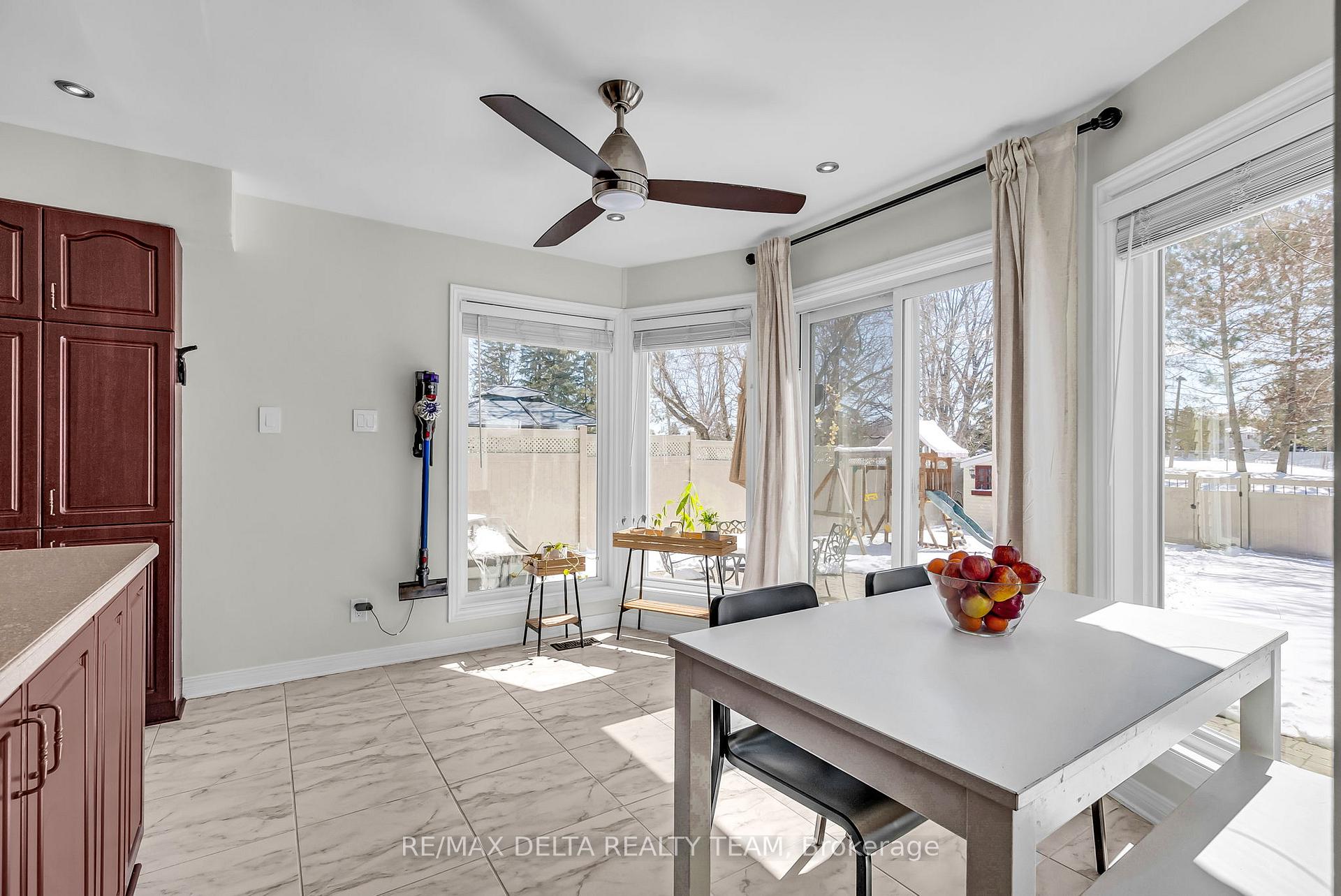 Photo 14 of 620 Glenside Terrace, Ottawa, Fallingbrook/Ridgemount — HOMEH