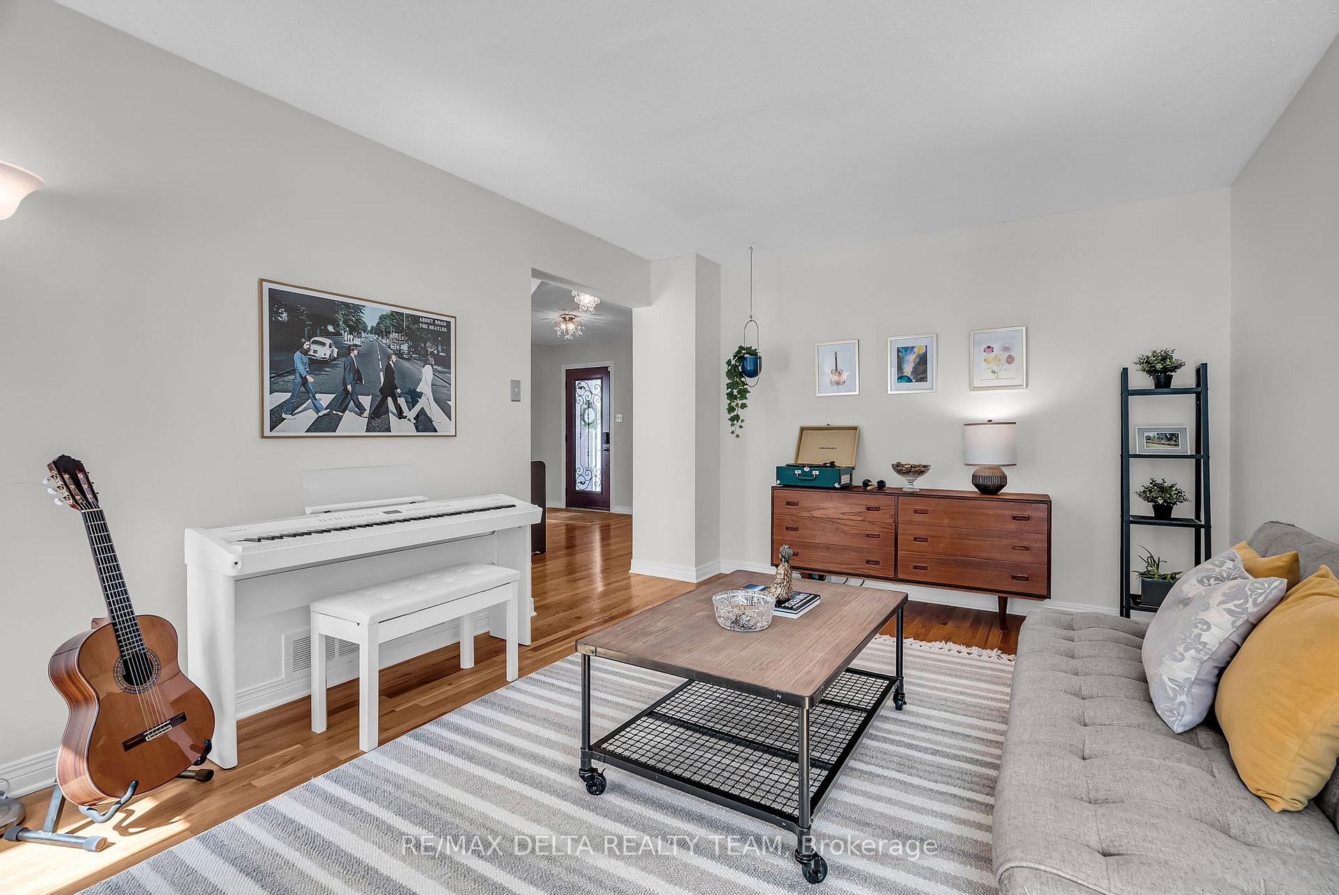 Photo 17 of 620 Glenside Terrace, Ottawa, Fallingbrook/Ridgemount — HOMEH