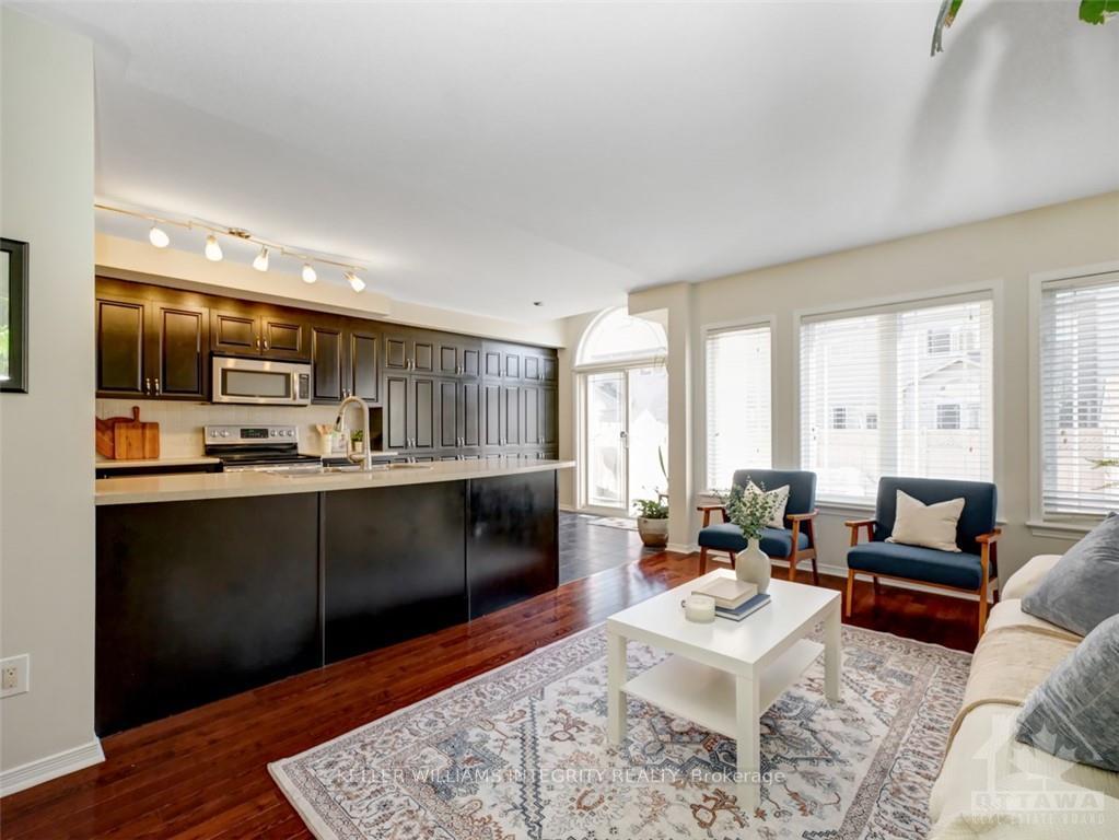Photo 7 of 821 Percifor Way, Ottawa, Mer Bleue/Bradley Estates/Anderson Park — HOMEH