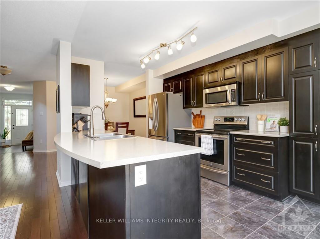 Photo 8 of 821 Percifor Way, Ottawa, Mer Bleue/Bradley Estates/Anderson Park — HOMEH