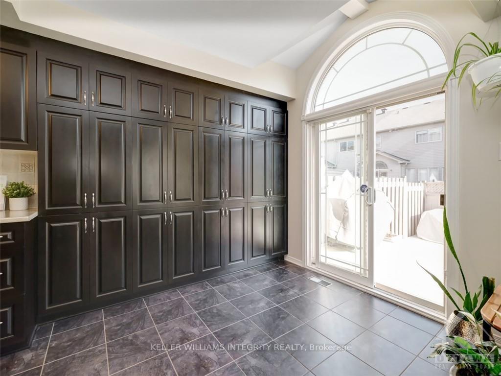 Photo 11 of 821 Percifor Way, Ottawa, Mer Bleue/Bradley Estates/Anderson Park — HOMEH