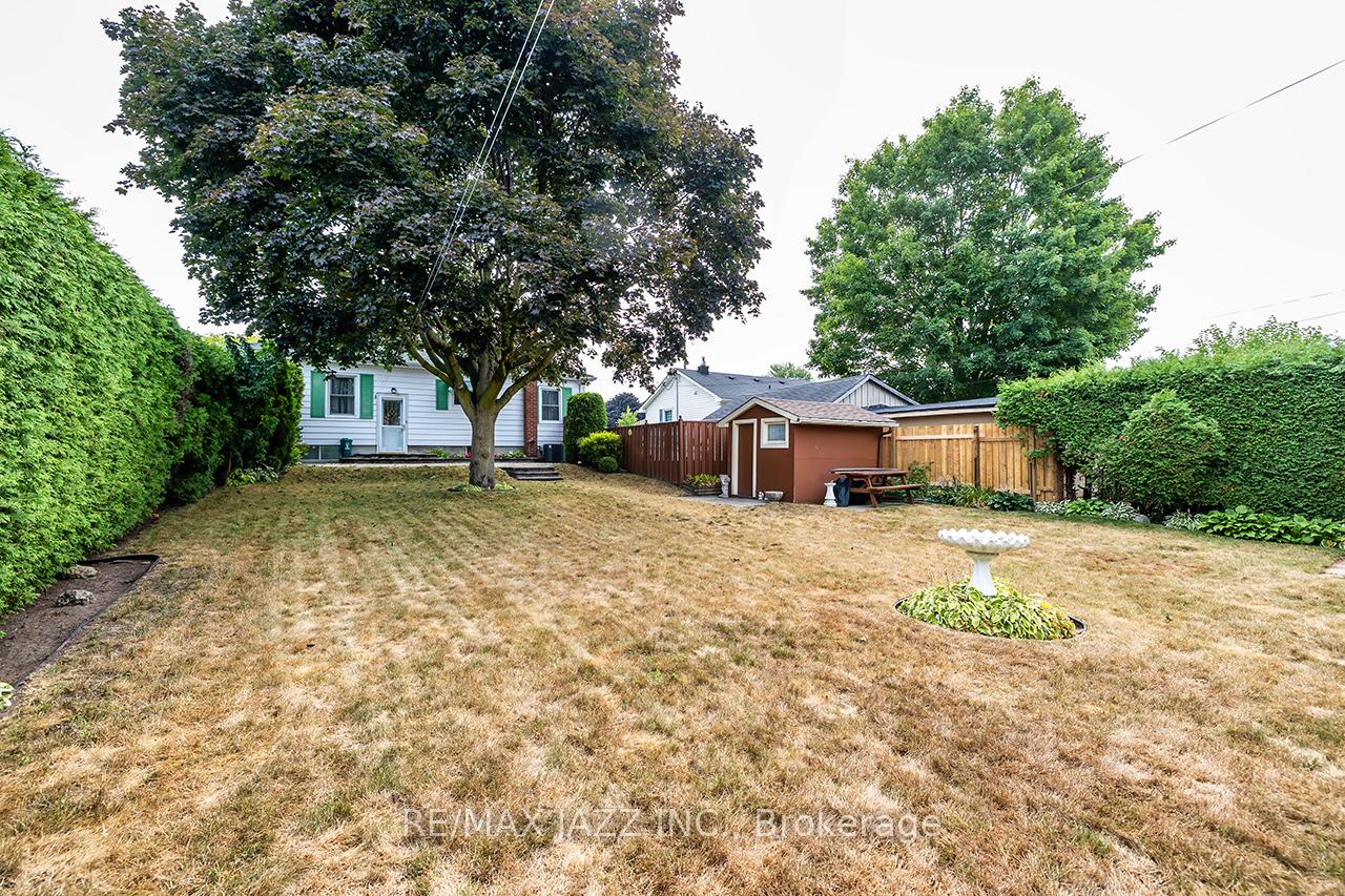 Photo 2 of 114 Fernhill Boulevard, Oshawa, McLaughlin — HOMEH