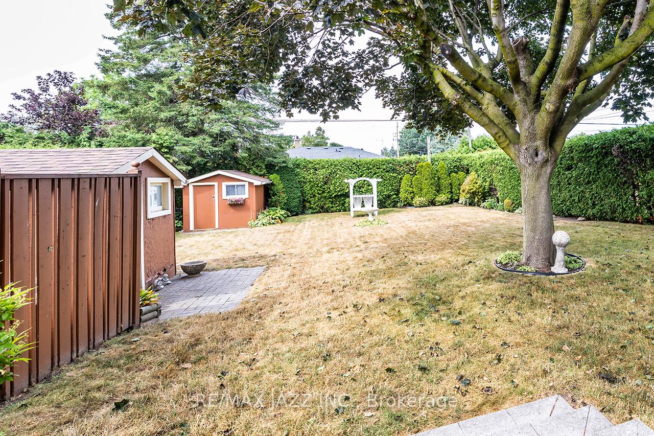 Photo 3 of 114 Fernhill Boulevard, Oshawa, McLaughlin — HOMEH