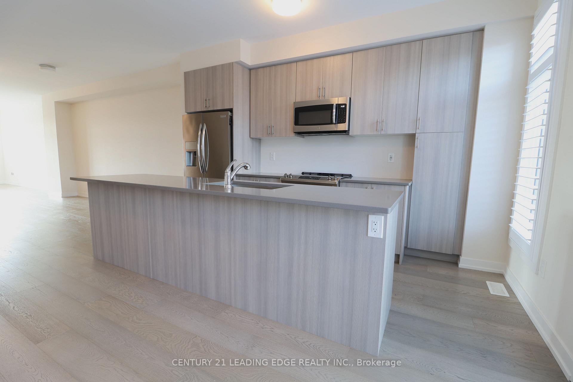Photo 8 of 2644 Castlegate Crossing, Pickering, Duffin Heights — HOMEH