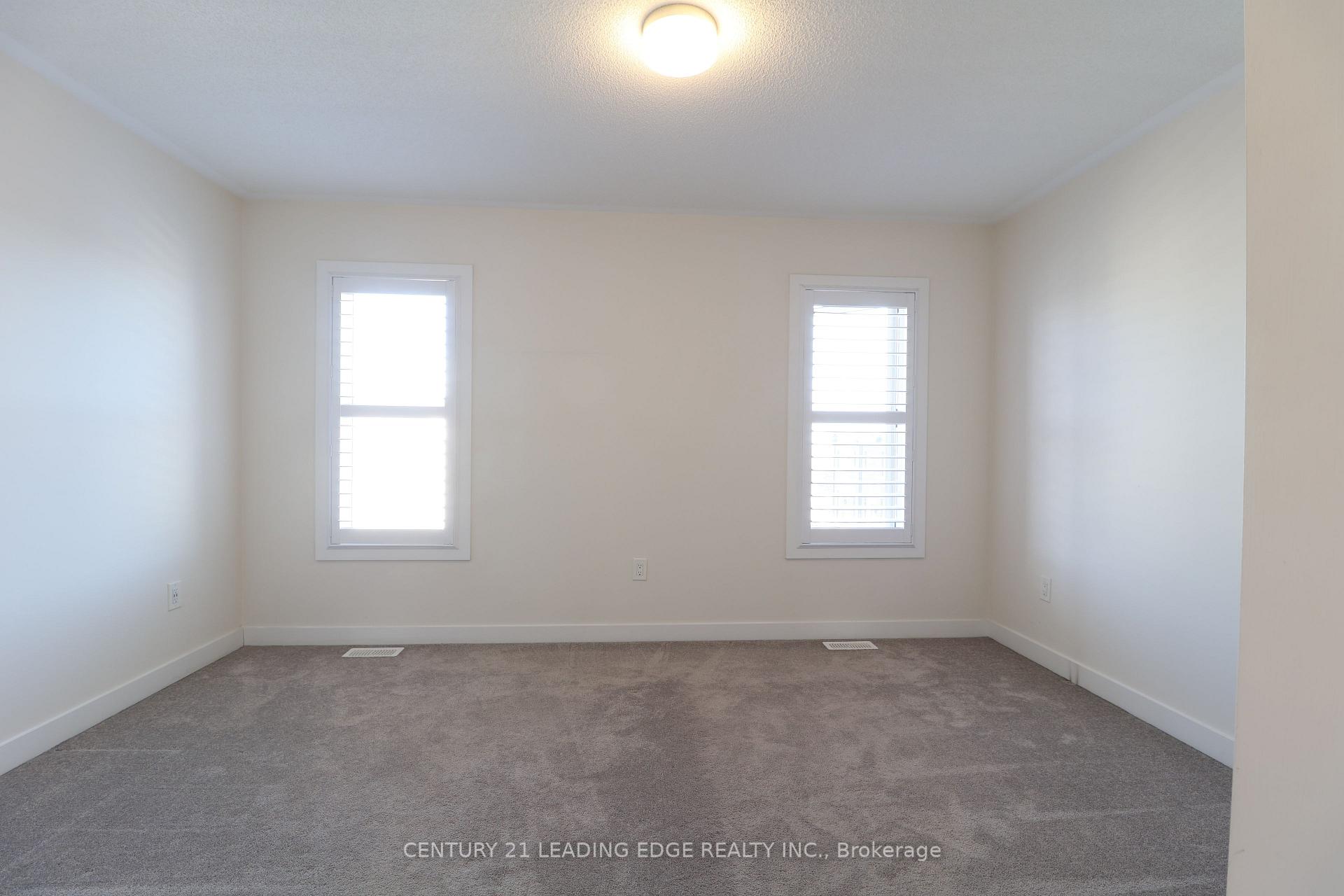 Photo 21 of 2644 Castlegate Crossing, Pickering, Duffin Heights — HOMEH