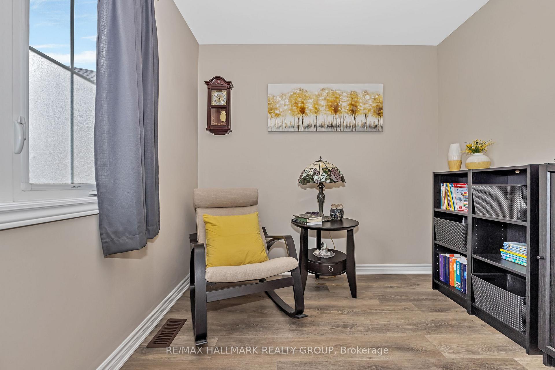 Photo 25 of 160 Bartonia Circle, Ottawa, Avalon West — HOMEH