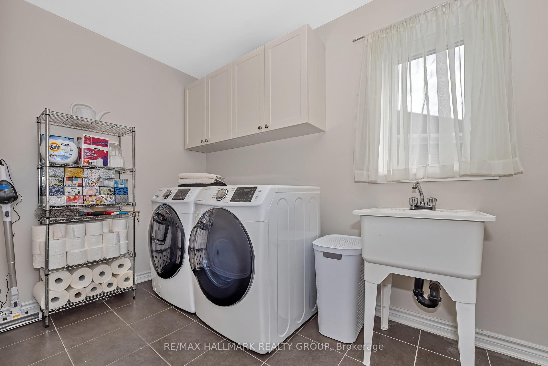 Photo 26 of 160 Bartonia Circle, Ottawa, Avalon West — HOMEH