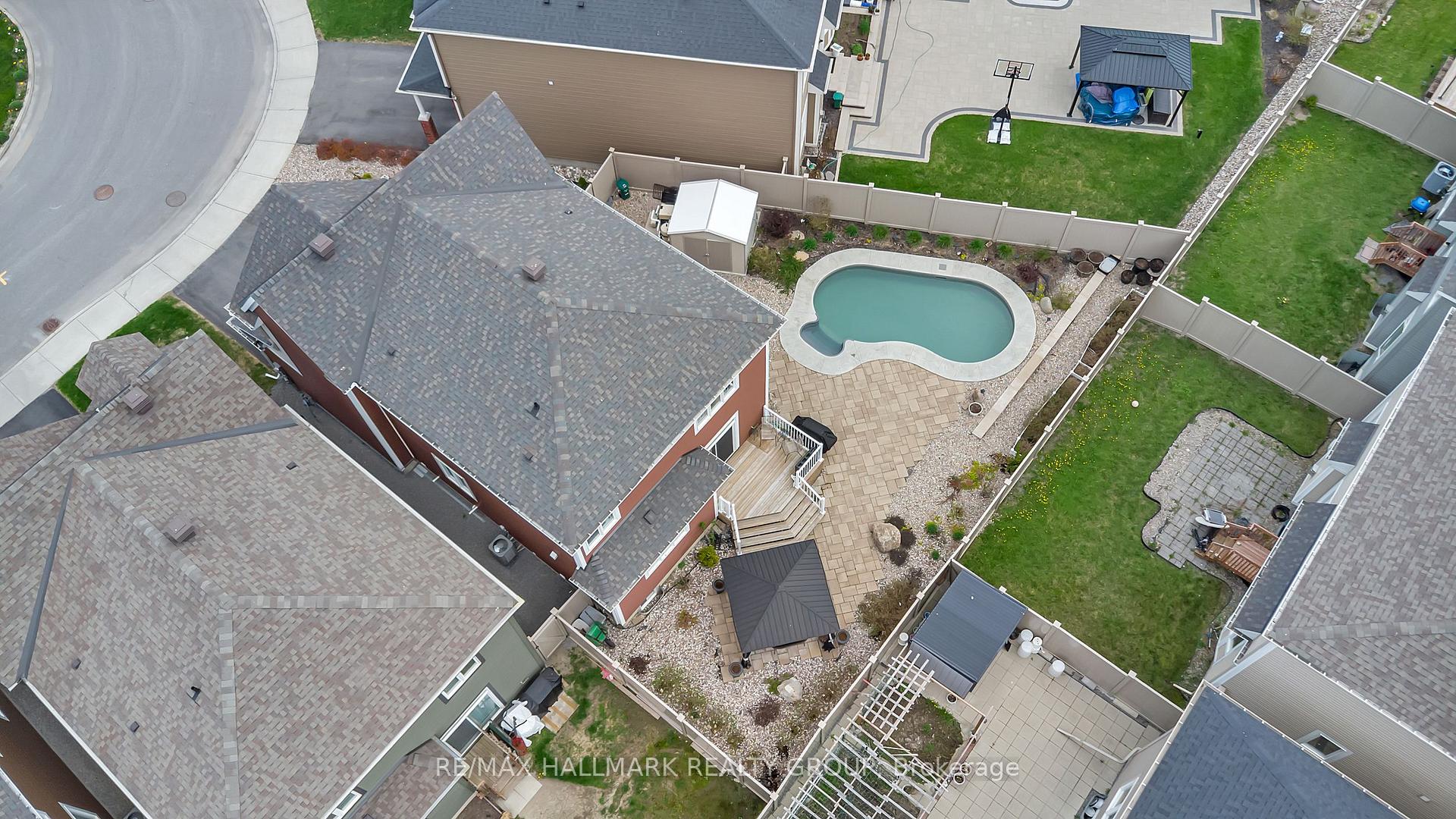Photo 37 of 160 Bartonia Circle, Ottawa, Avalon West — HOMEH
