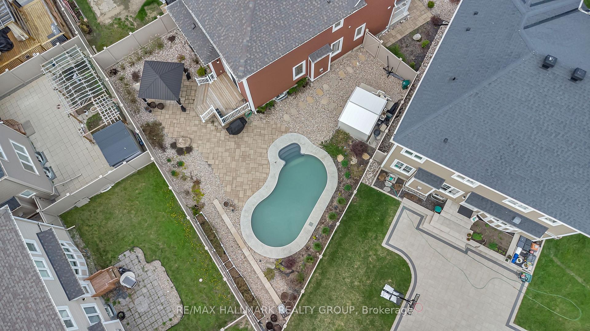Photo 40 of 160 Bartonia Circle, Ottawa, Avalon West — HOMEH