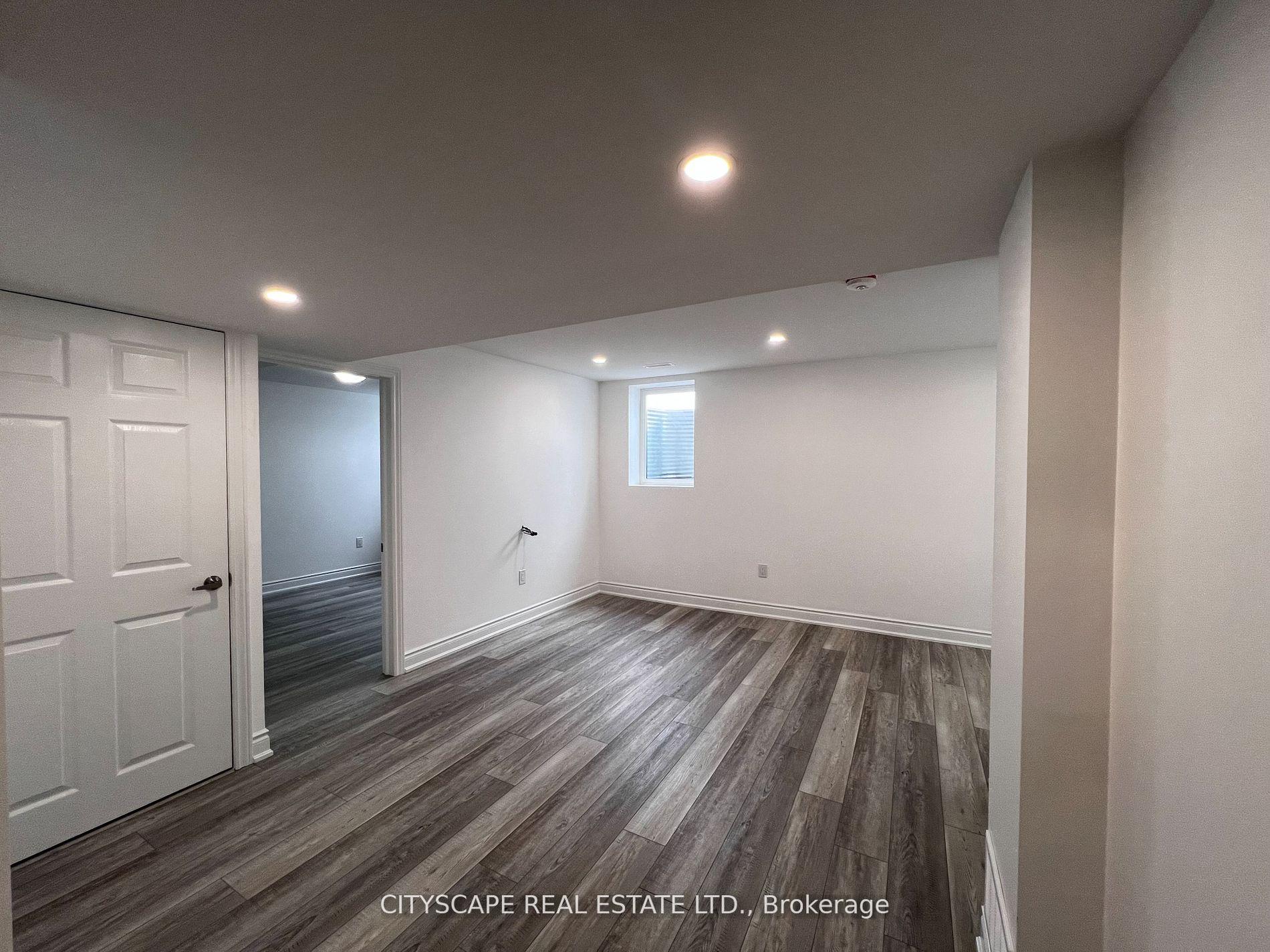 Photo 6 of 343 Primrose Crescent W, Milton, Walker — HOMEH