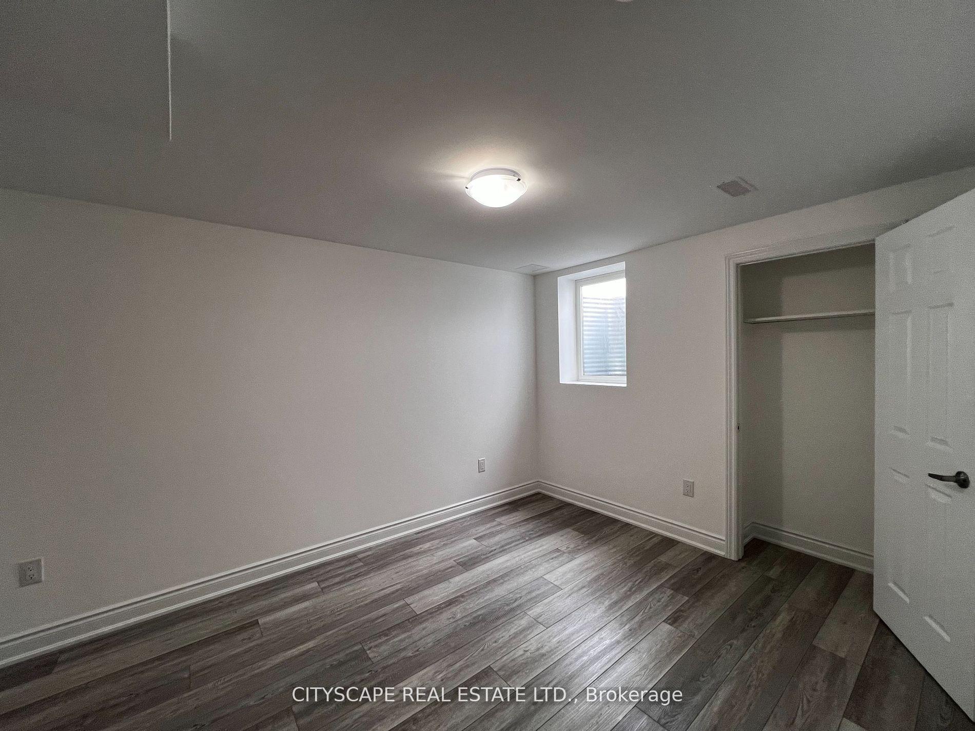 Photo 9 of 343 Primrose Crescent W, Milton, Walker — HOMEH