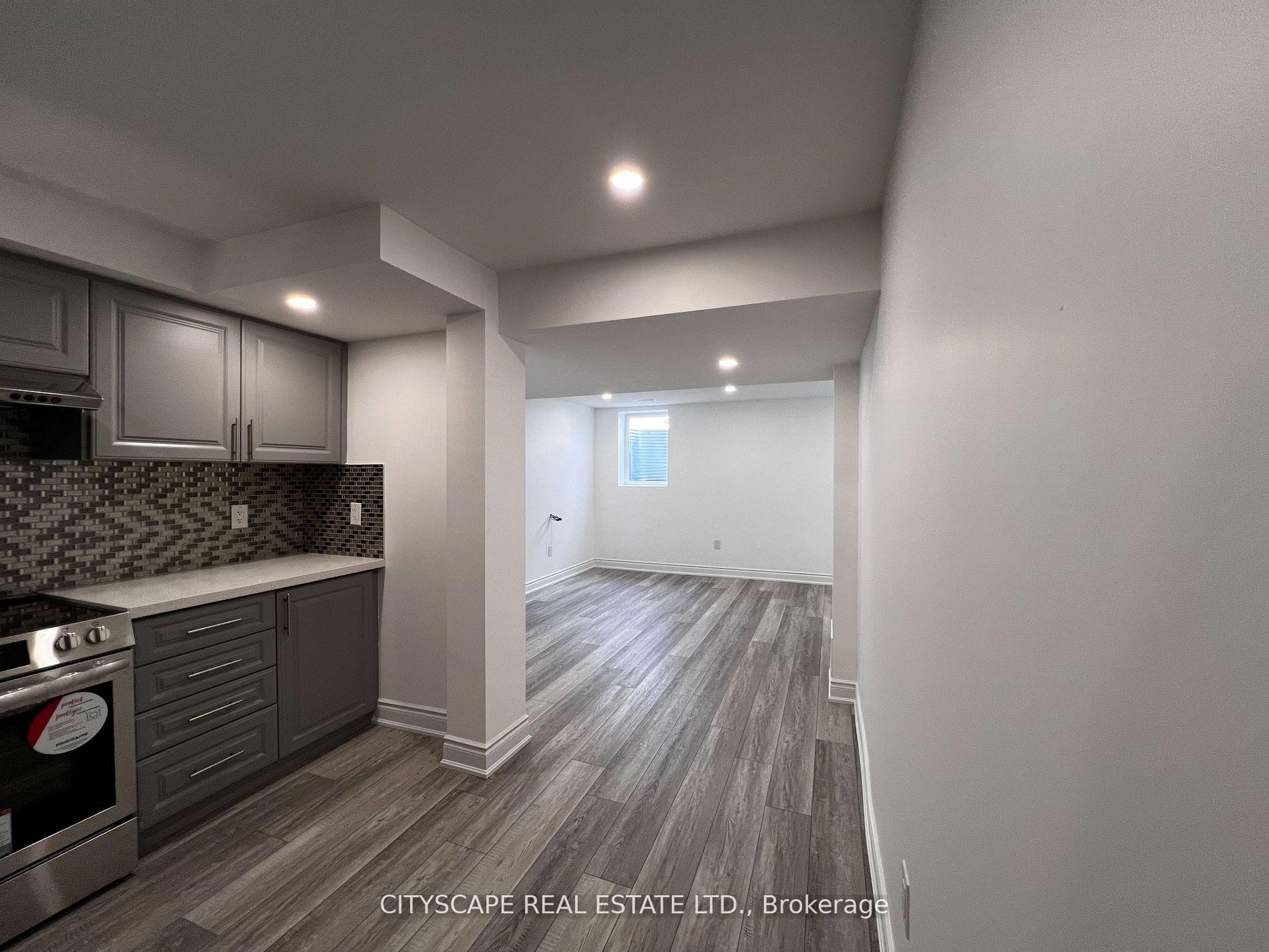 Photo 19 of 343 Primrose Crescent W, Milton, Walker — HOMEH