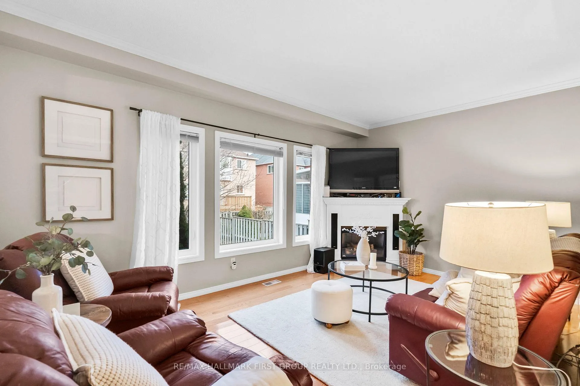 Photo 9 of 1907 Woodview Avenue, Pickering, Highbush — HOMEH