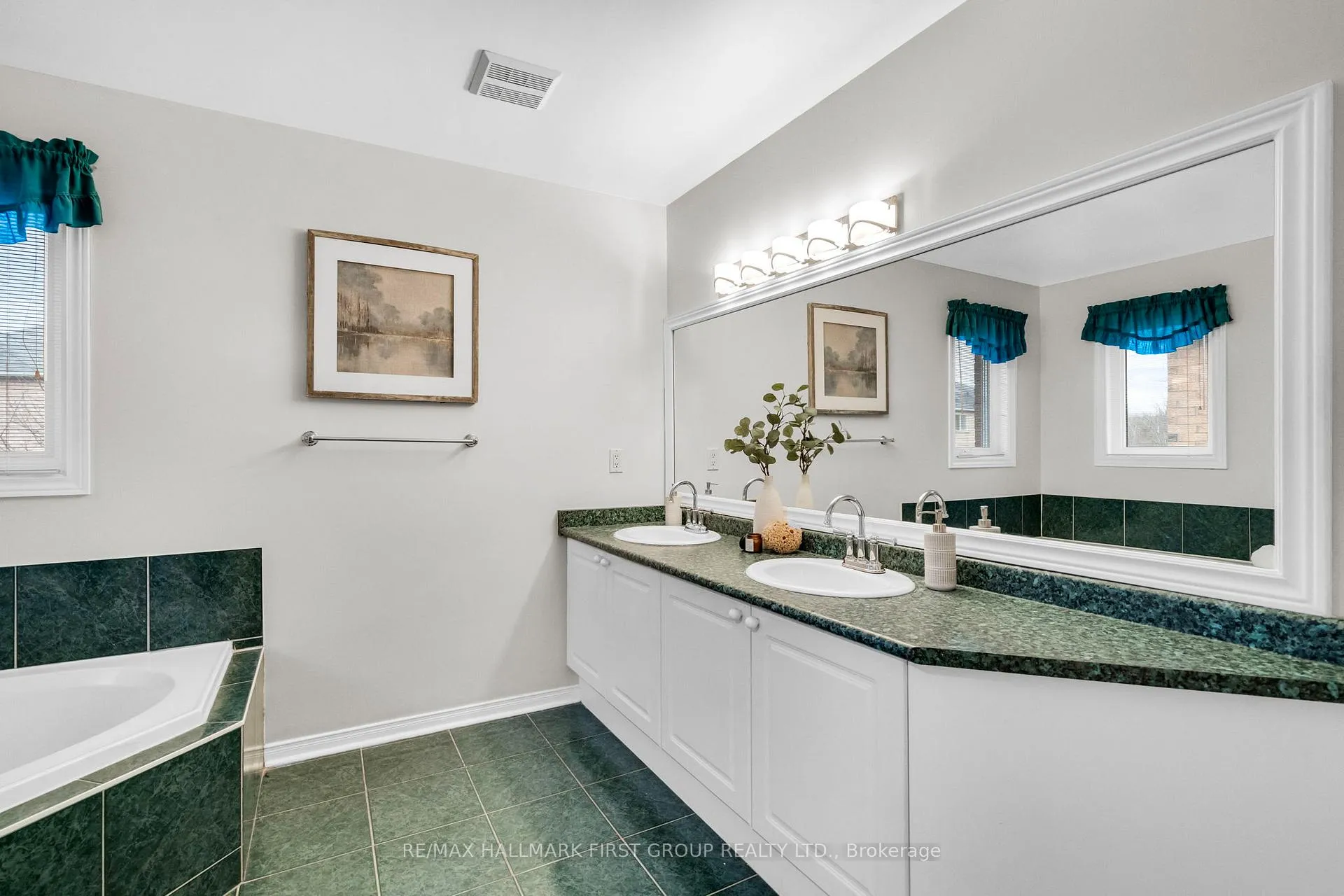 Photo 26 of 1907 Woodview Avenue, Pickering, Highbush — HOMEH