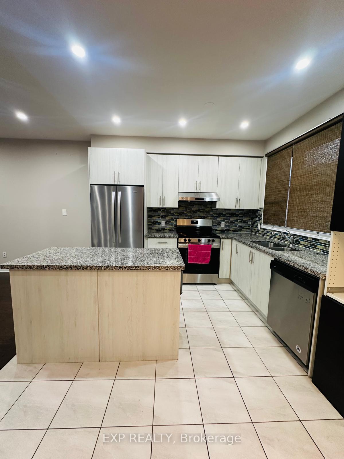 Photo 6 of 2633 Cerise Manor, Pickering, Rural Pickering — HOMEH