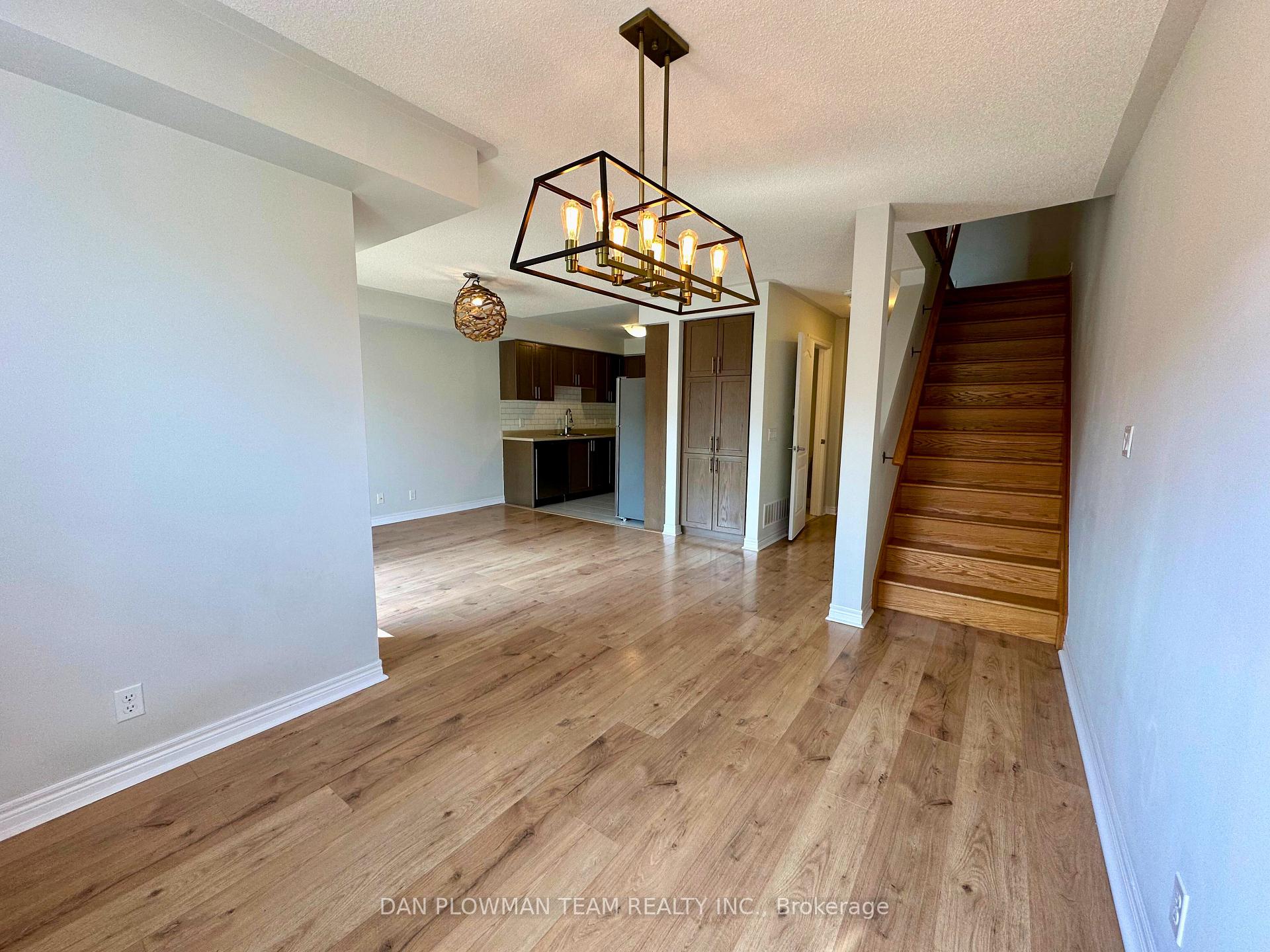 Photo 6 of 86 Tabaret Crescent, Oshawa, Windfields — HOMEH