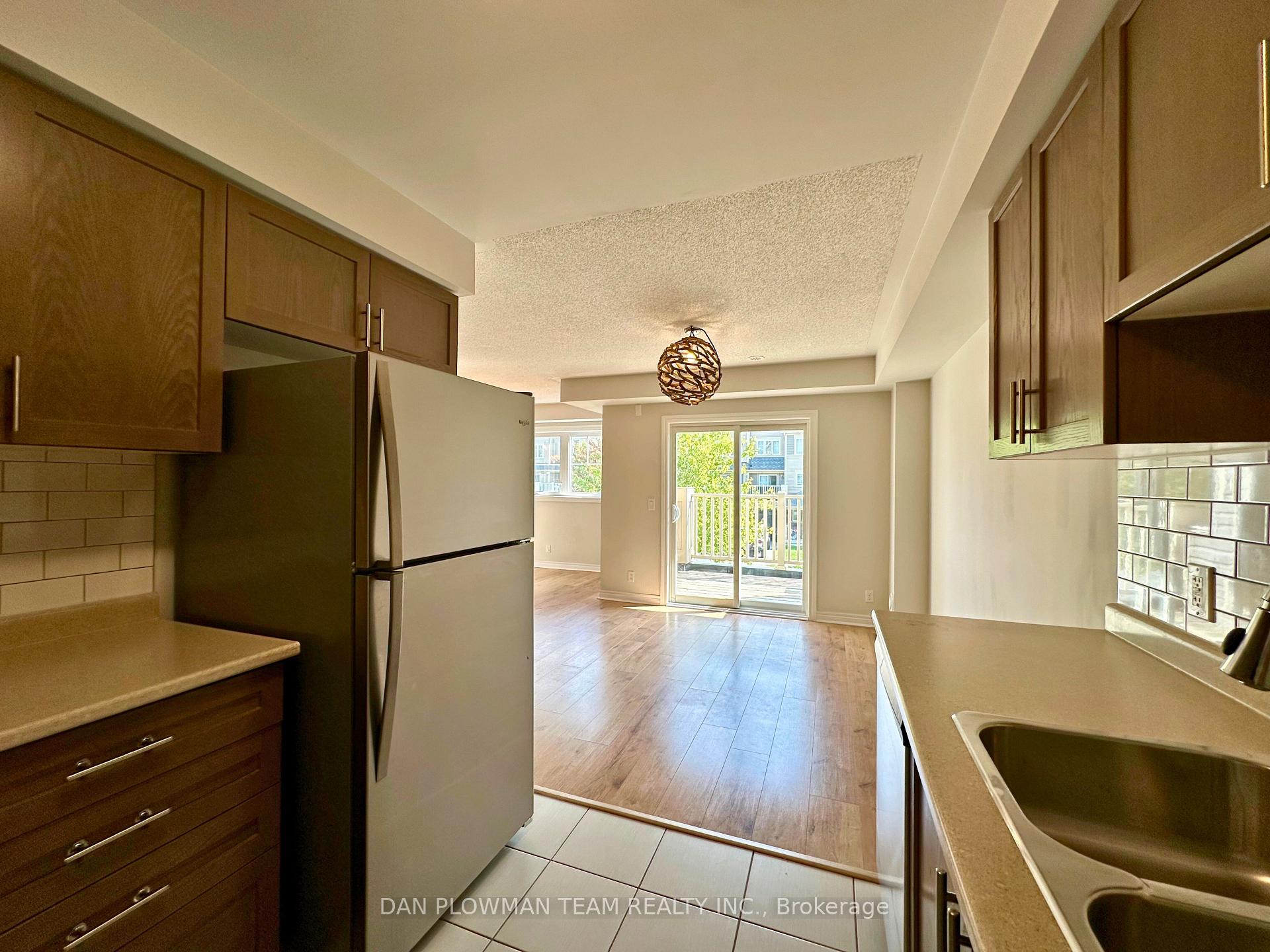 Photo 11 of 86 Tabaret Crescent, Oshawa, Windfields — HOMEH